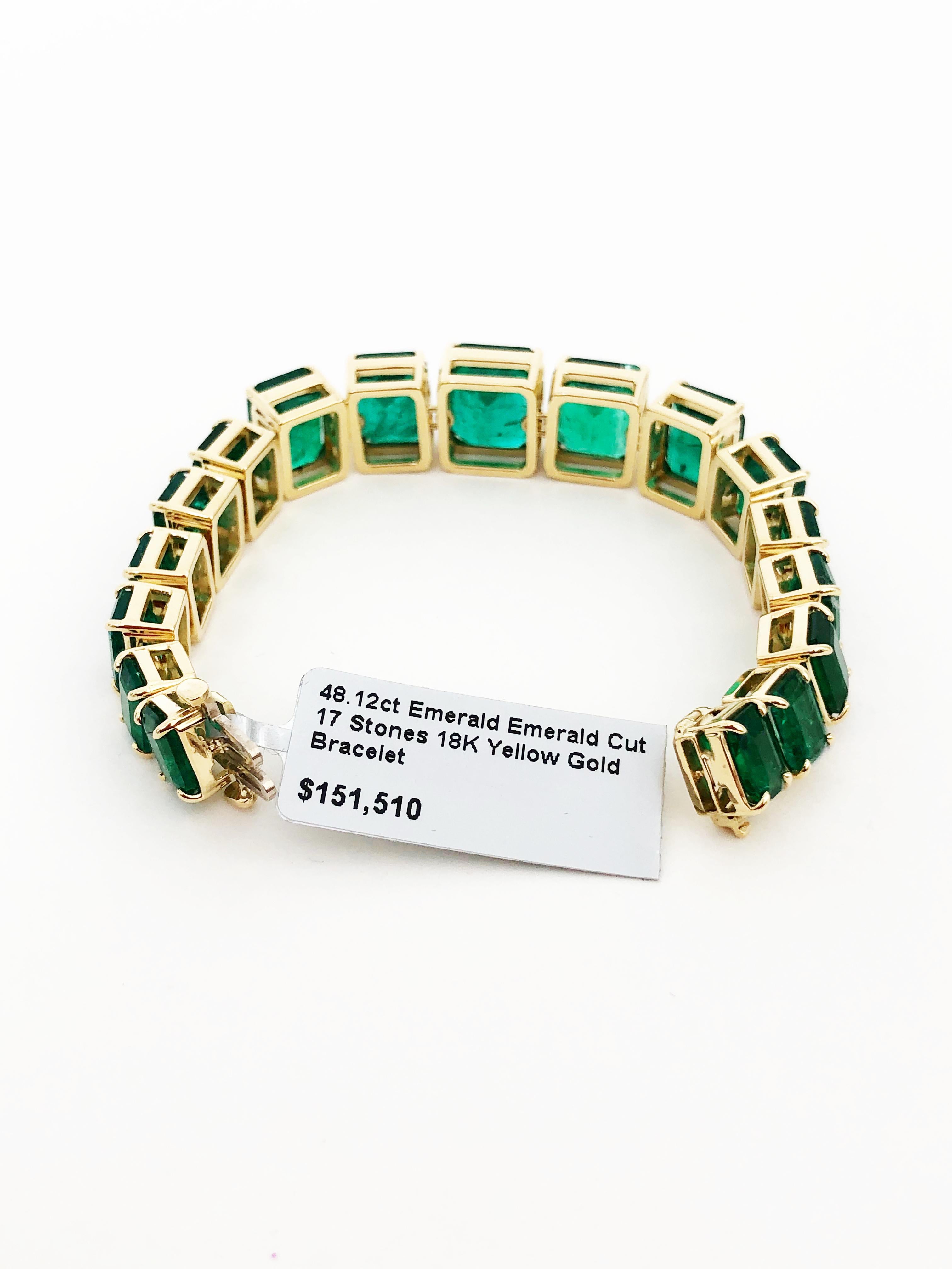 Natural Emerald Cut Bracelet in 18 Karat Yellow Gold 3