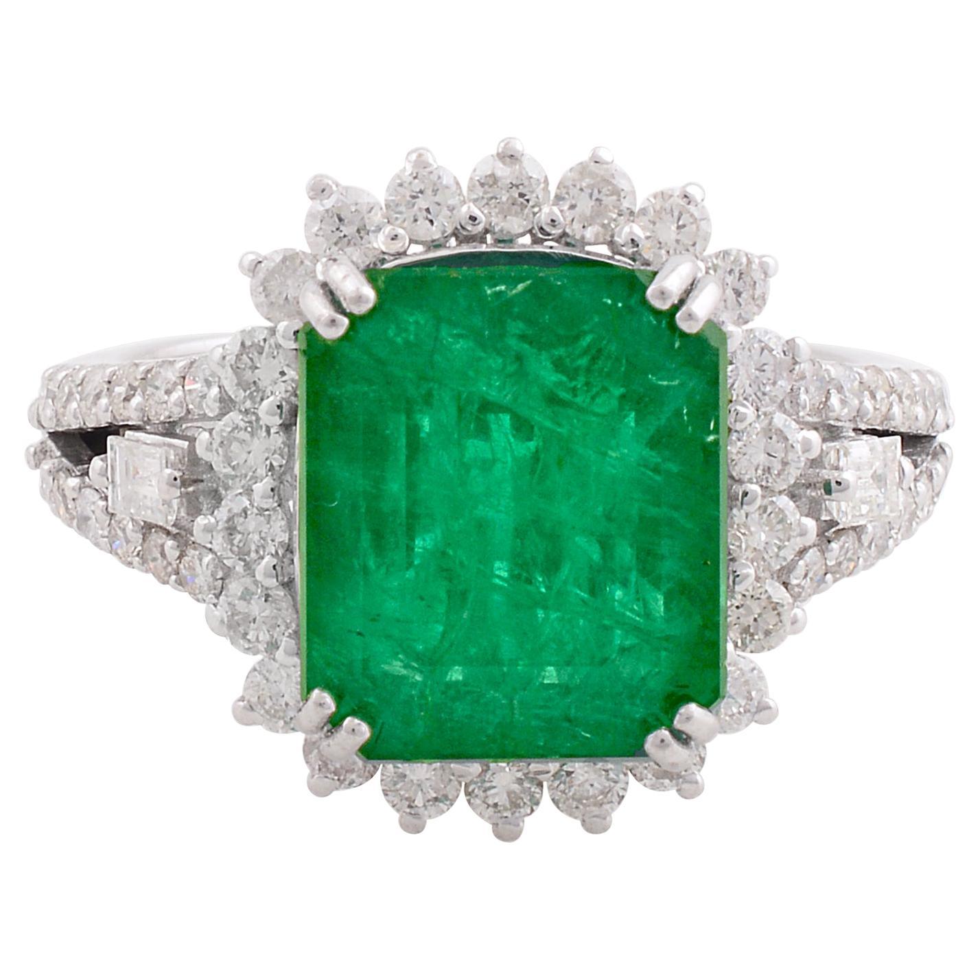 Natural Emerald Gemstone Cocktail Ring Diamond 10 Karat White Gold Fine Jewelry For Sale