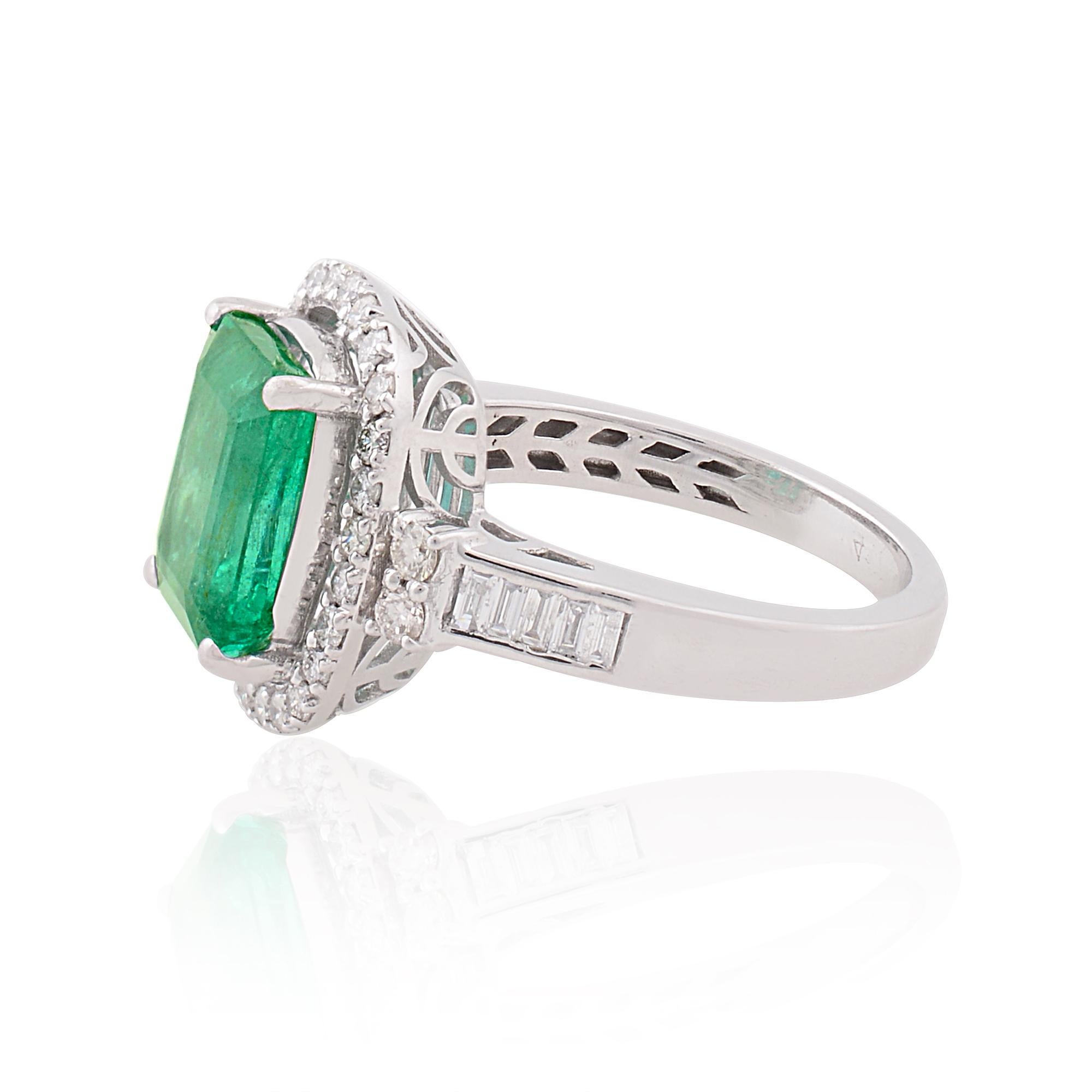 Women's Natural Emerald Gemstone Cocktail Ring Diamond 10 Karat White Gold Jewelry For Sale