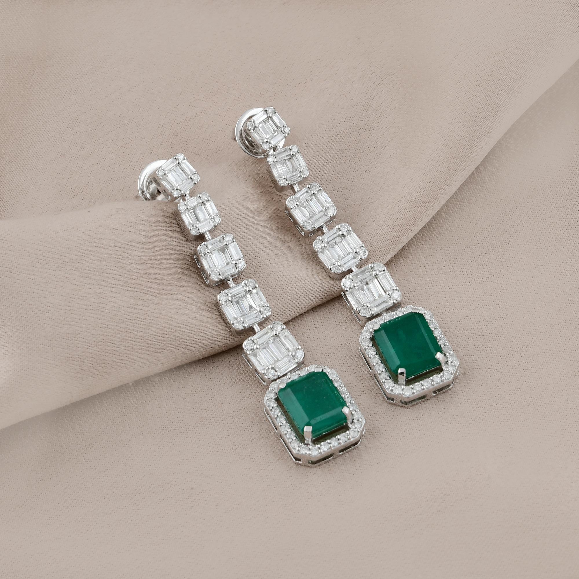 Modern Green Processed Gemstone Dangle Earrings Baguette Diamond 18 Kt White Gold For Sale