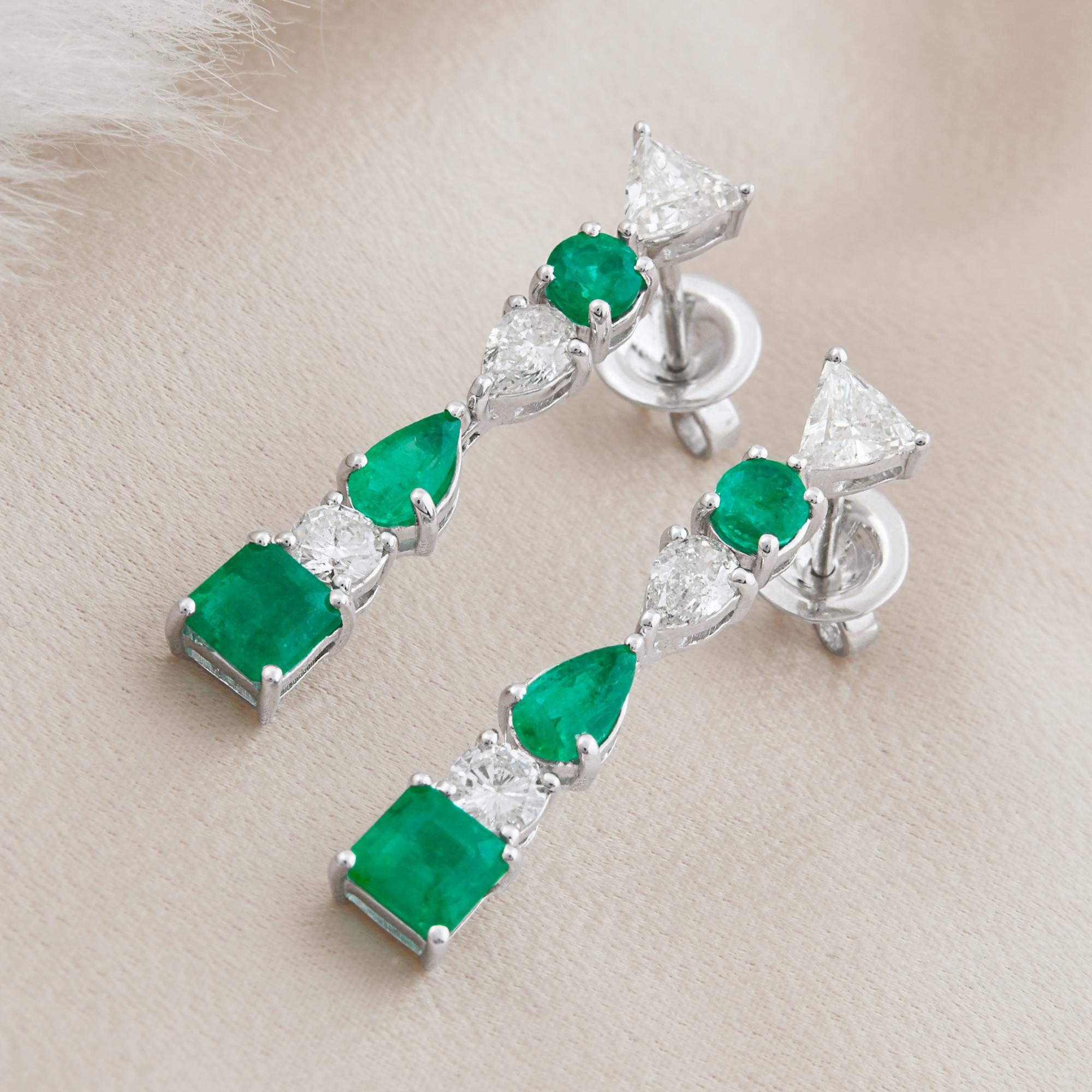 Modern Natural Emerald Gemstone Dangle Earrings Trillion Diamond Solid 14k White Gold For Sale