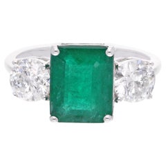 Esmeralda Natural Anillo de Piedra Preciosa SI Claridad HI Color Diamante 18 Kilates Oro Blanco Esmeralda Natural Anillo de Piedra Preciosa SI Claridad HI Color Diamante 18 Kilates Oro Blanco