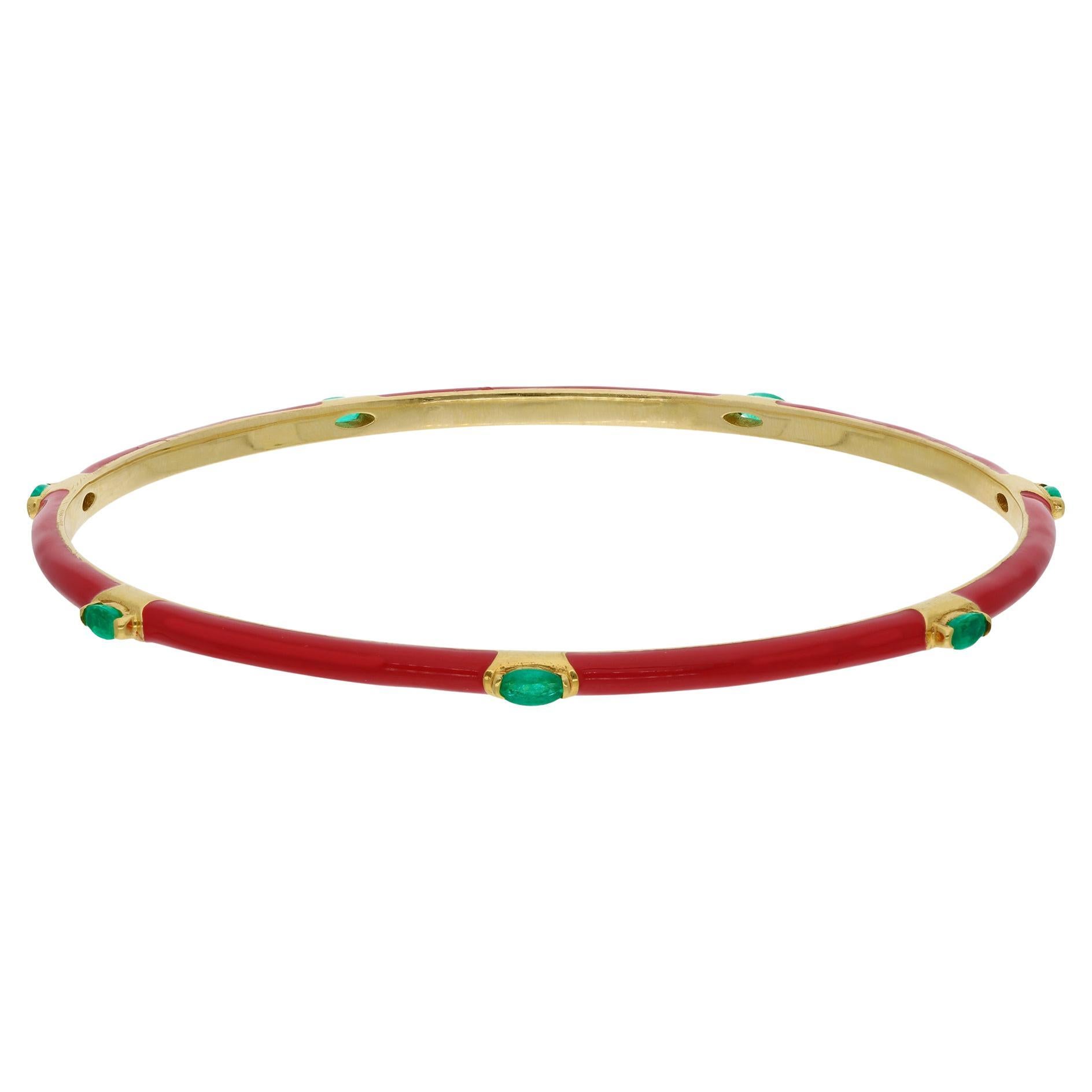 Real Oval Emerald Gemstone Sleek Bangle Bracelet 14 Karat Yellow Gold Jewelry