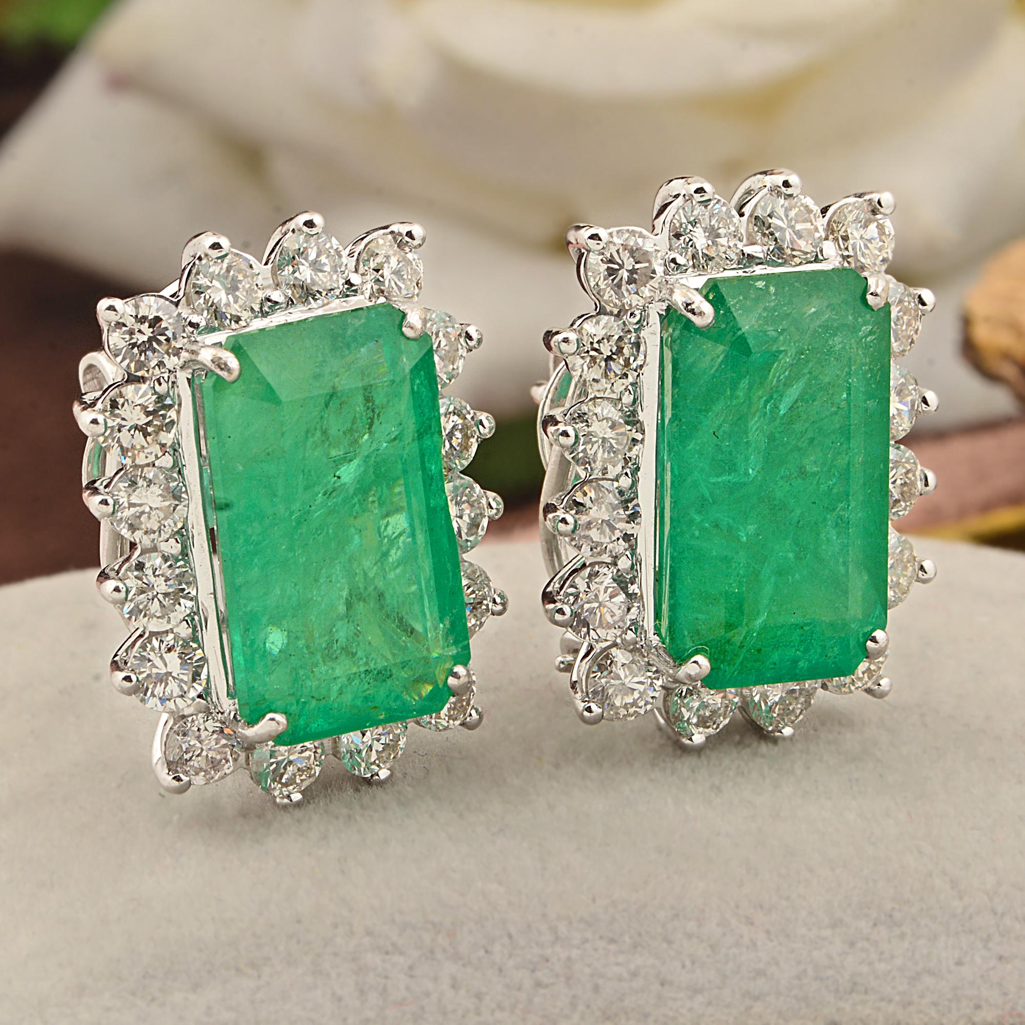 Modern Natural Emerald Gemstone Stud Earrings Diamond 14k White Gold Handmade Jewelry For Sale