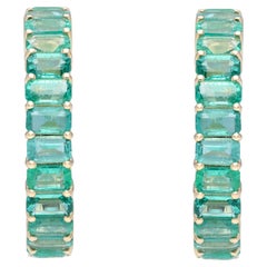 Natural Emerald gold earring in 14k