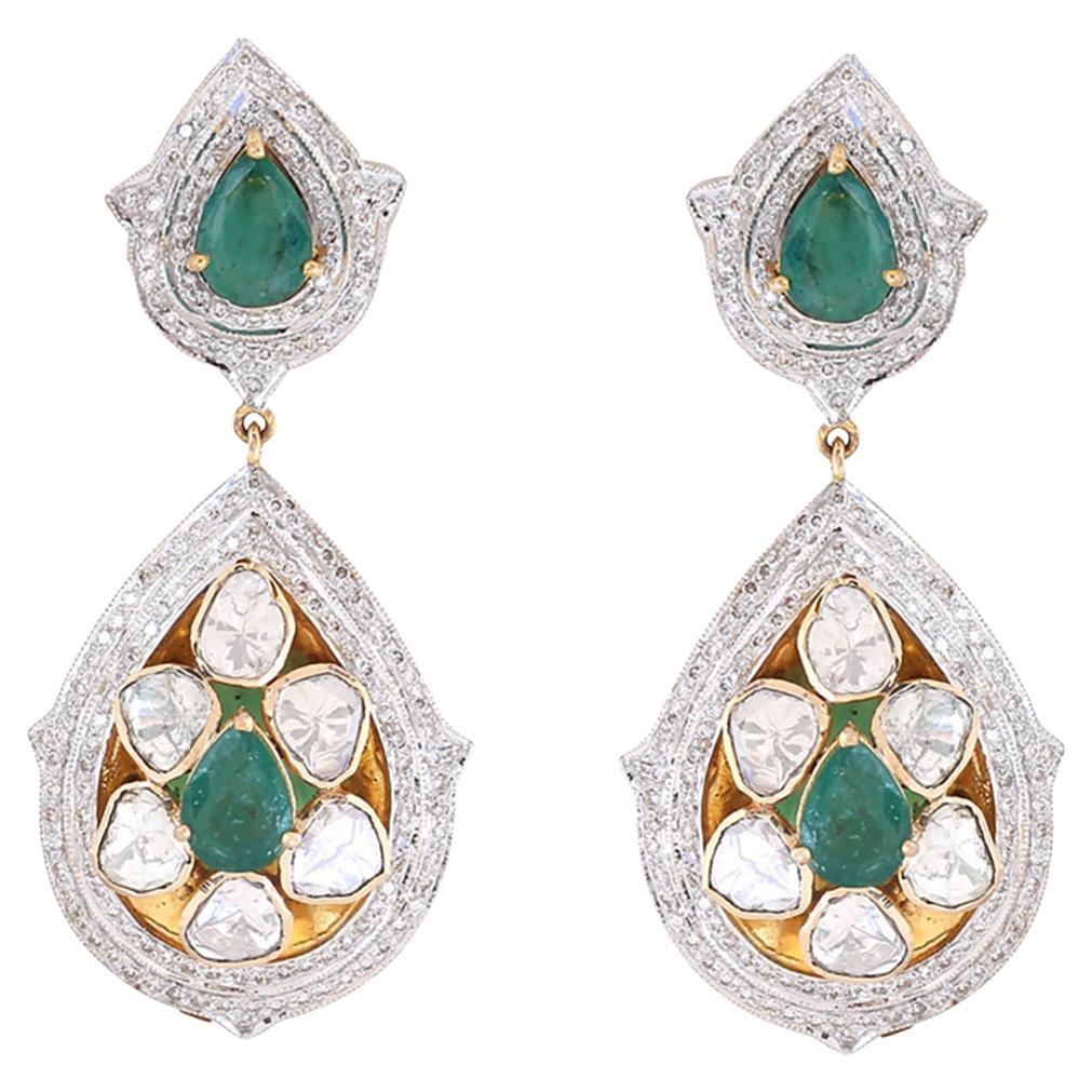Natural Emerald Gold Earrings in 18K