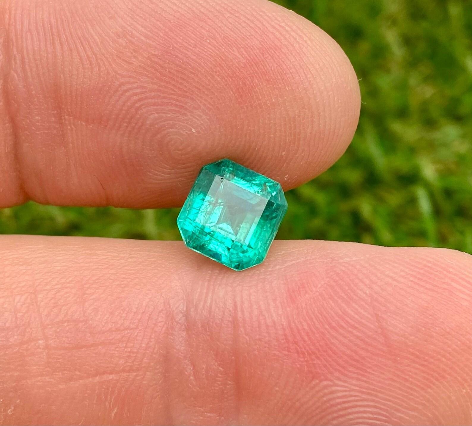 Natürlicher Smaragd lose Edelstein 2.82 ct, Smaragdschliff, Herkunft Sambia, Zertifikat im Angebot 6