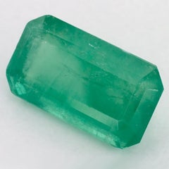 Emeraude naturelle, 4,41 carats, taille octogonale, traitée à l'huile