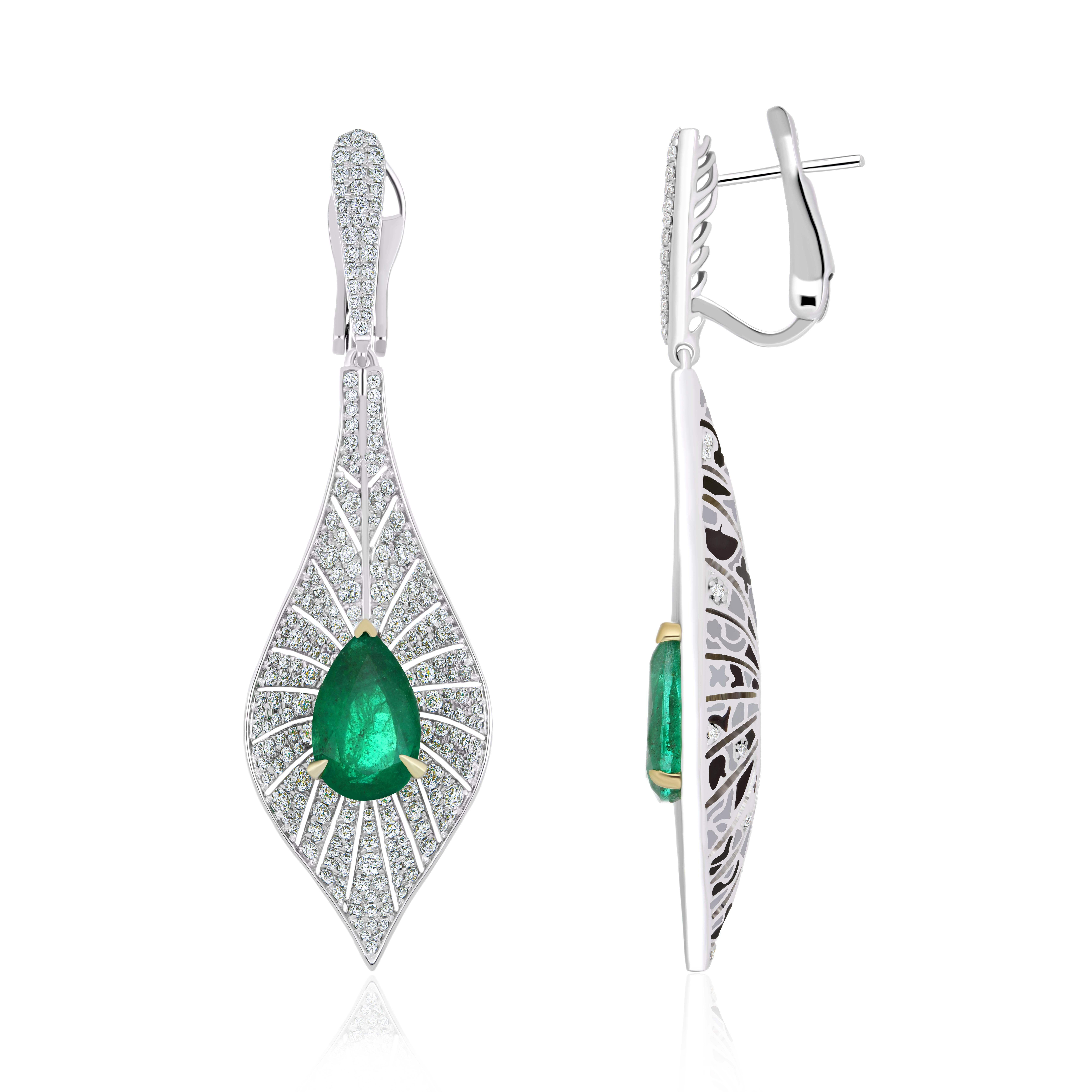 Modern Natural Emerald Louts Drop Earrings Diamond 18kt White Gold For Sale