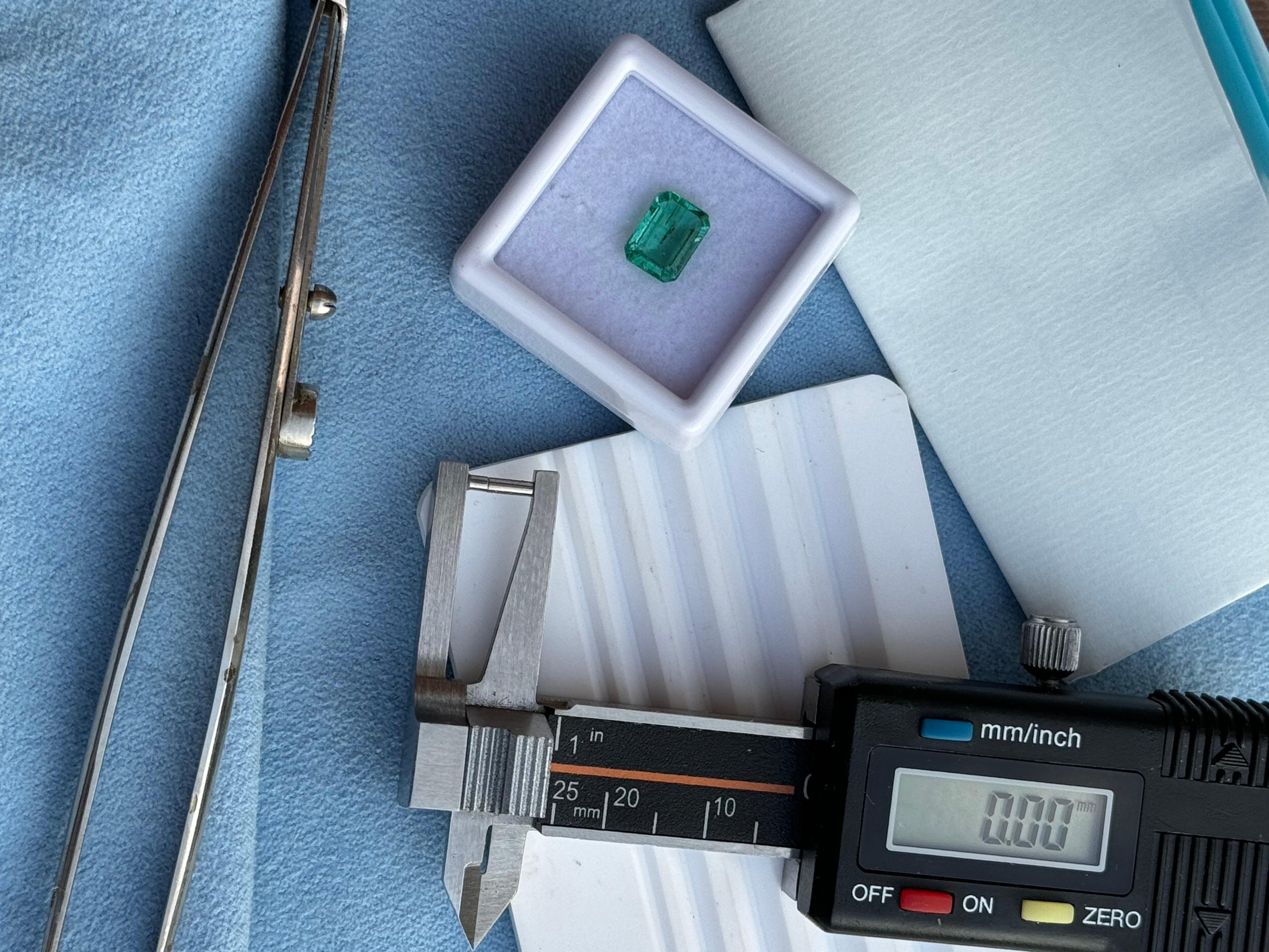 Taglio smeraldo Smeraldo naturale verde menta Origine: zambia 1,35ct in vendita