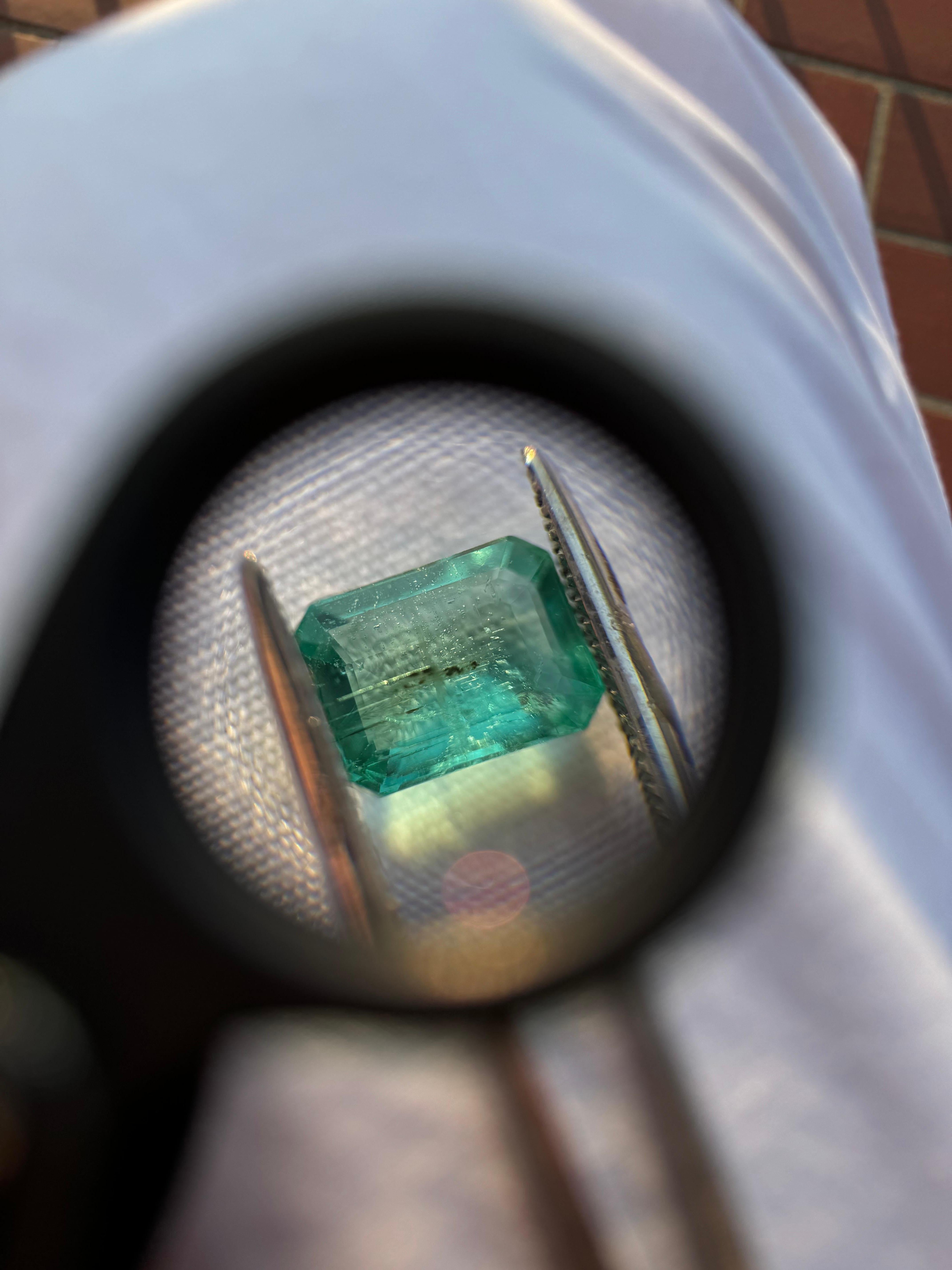 Smeraldo naturale verde menta Origine: zambia 1,35ct In condizioni buone in vendita a Berlin, BE