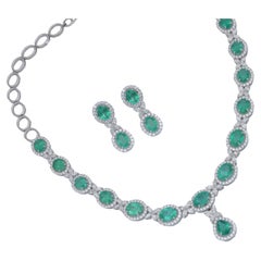 Natürliche Smaragd-Halskette mit 11,29 Karat Diamant & 28.17 Karat Smaragd mit Gold 14k