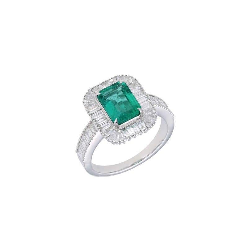 PRODUCT DETAILS -
===============
➡️GEMSTONE DETAILS :
❋ Gemstone : Emerald
❋ Gemstone Weight : 1.71 cts
❋ Gemstone Size : 8.9 X 6.5 mm
❋ Gemstone Shape : Octagon
❋ Gemstone Type : Natural

➡️DIAMOND DETAILS :
❋ Diamond Weight : 1.11 cts
❋ Diamond