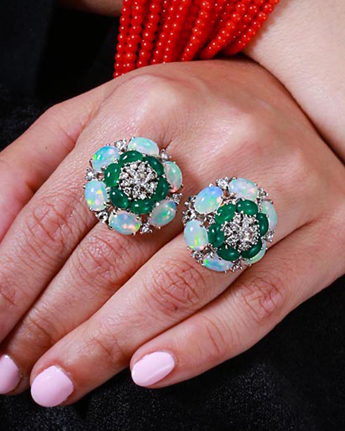 Natural Emerald, Opal & Diamond Gold Ring in 18k In New Condition For Sale In jaipur, IN
