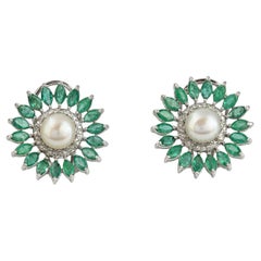 Natural emerald & Pearl earring with diamond 0.32 cts in 18k gold