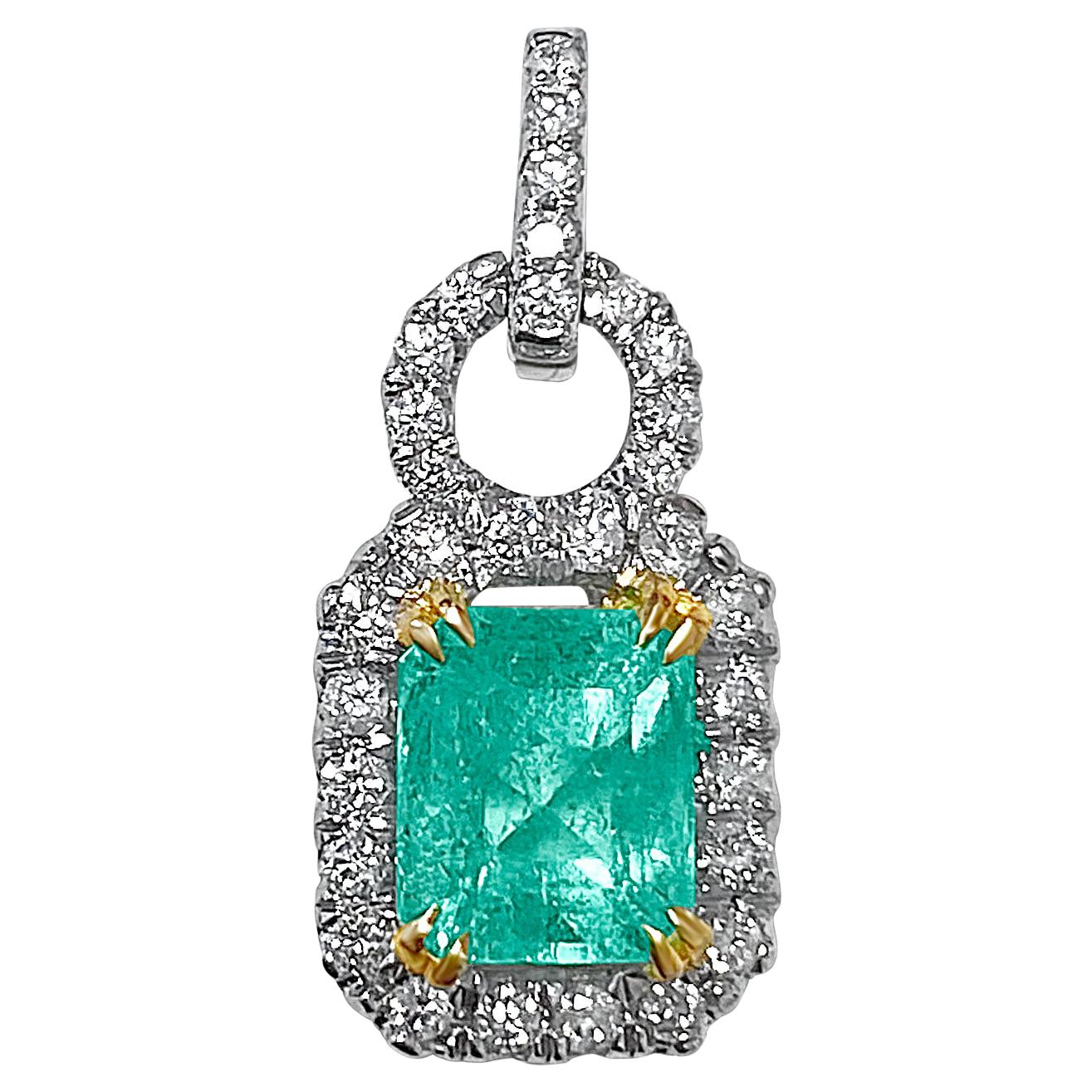 Natural Emerald Pendant and Diamond Halo in 18k Solid White Gold For Sale