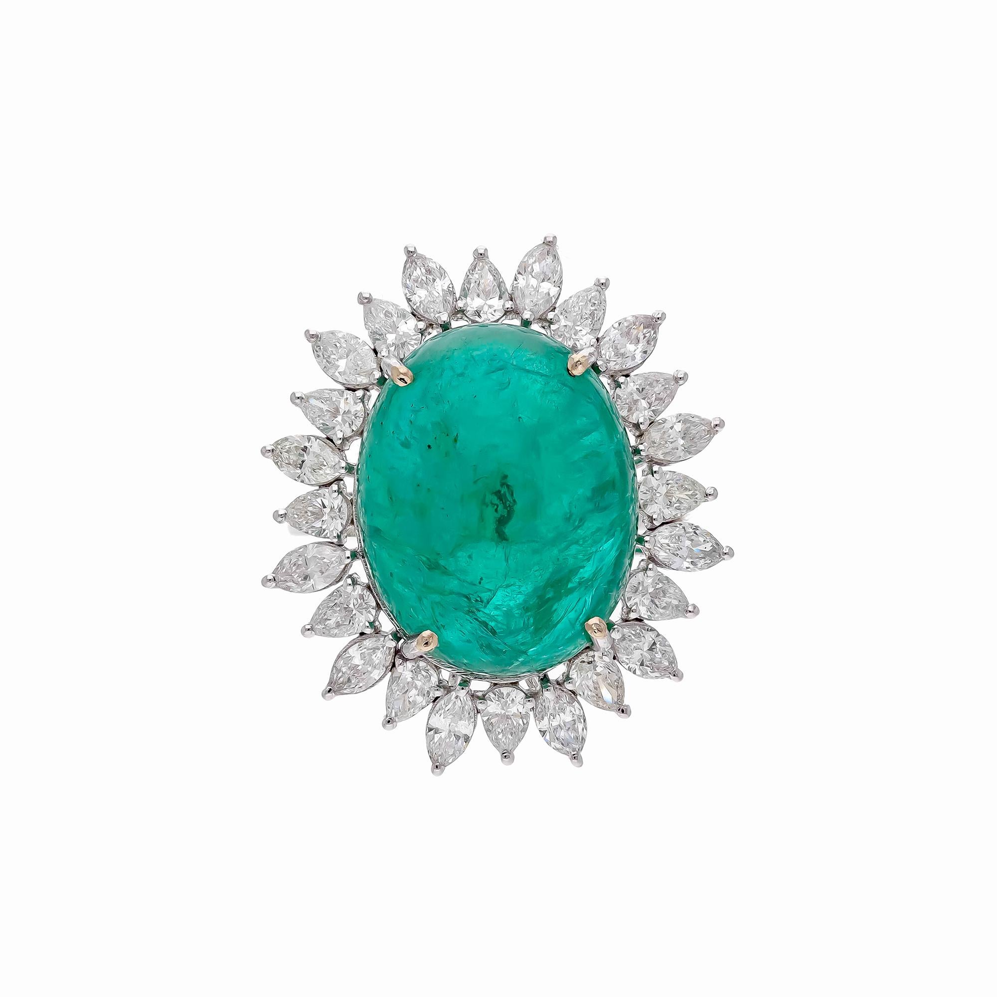 Natural Emerald Ring with 23.88cts Diamond & Emerald 19.02cts in 18k Gold In New Condition For Sale In New York, NY