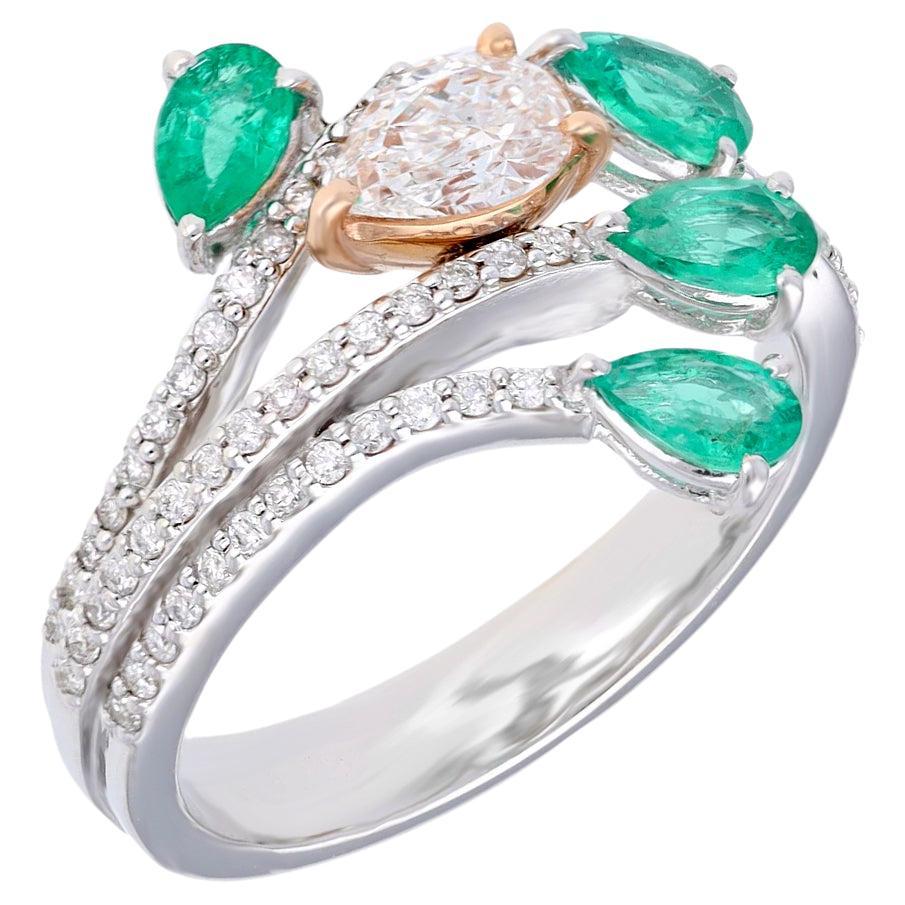 Natural Emerald ring with diamond 0.67 cts in 18k gold For Sale