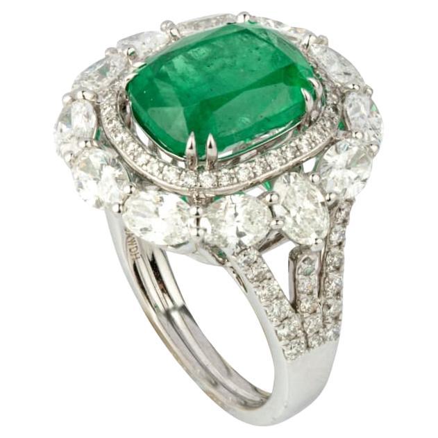 Natural emerald ring with diamond in 18k gold For Sale