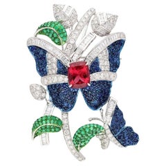 Brosche mit natürlichem Smaragd, Rubin, Saphir und Diamant aus 18 Karat Gold