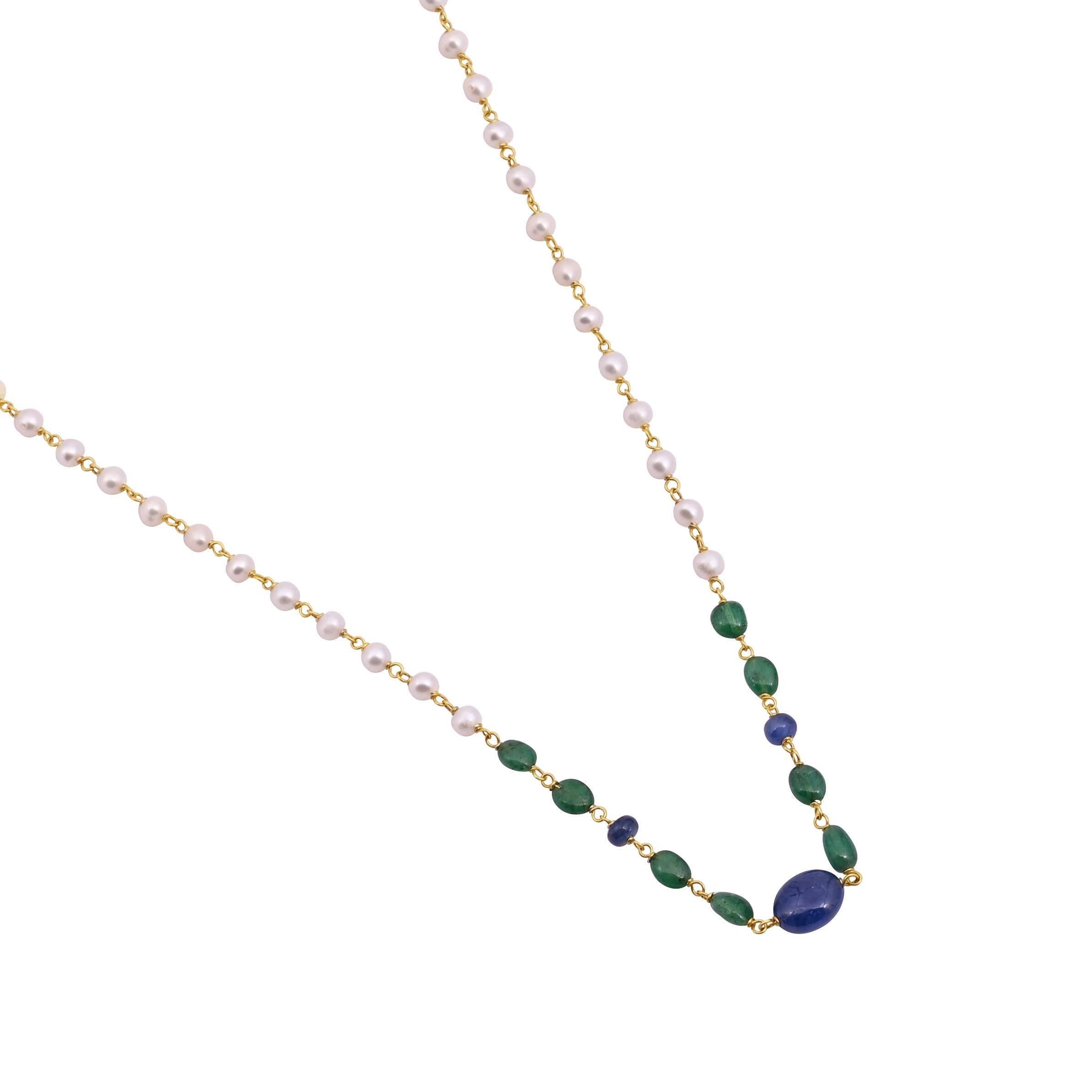 Dies ist eine natürliche Smaragd & Saphir & Perle Kette Halskette   mit 18k Gold. Die Smaragde sind von sehr hoher Qualität und die Saphire von sehr guter Qualität.

Smaragd : 8,60 Karat
Saphir : 9,20 Karat 
Perle : 21,22 Karat
Gold : 3.526 gm

Dies