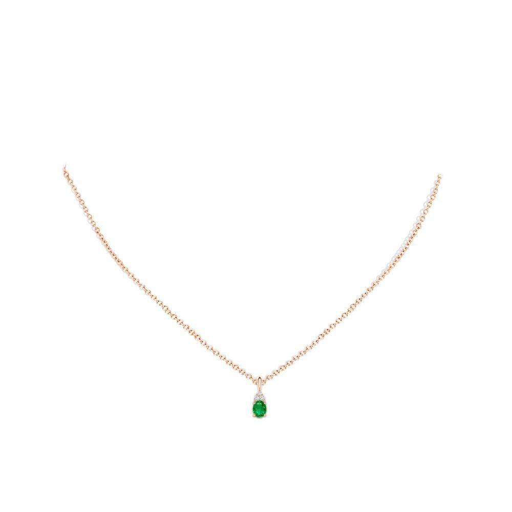 Natural Emerald Solitaire Pendant with Diamond in Rose Gold Size-5x4mm In New Condition For Sale In Los Angeles, CA