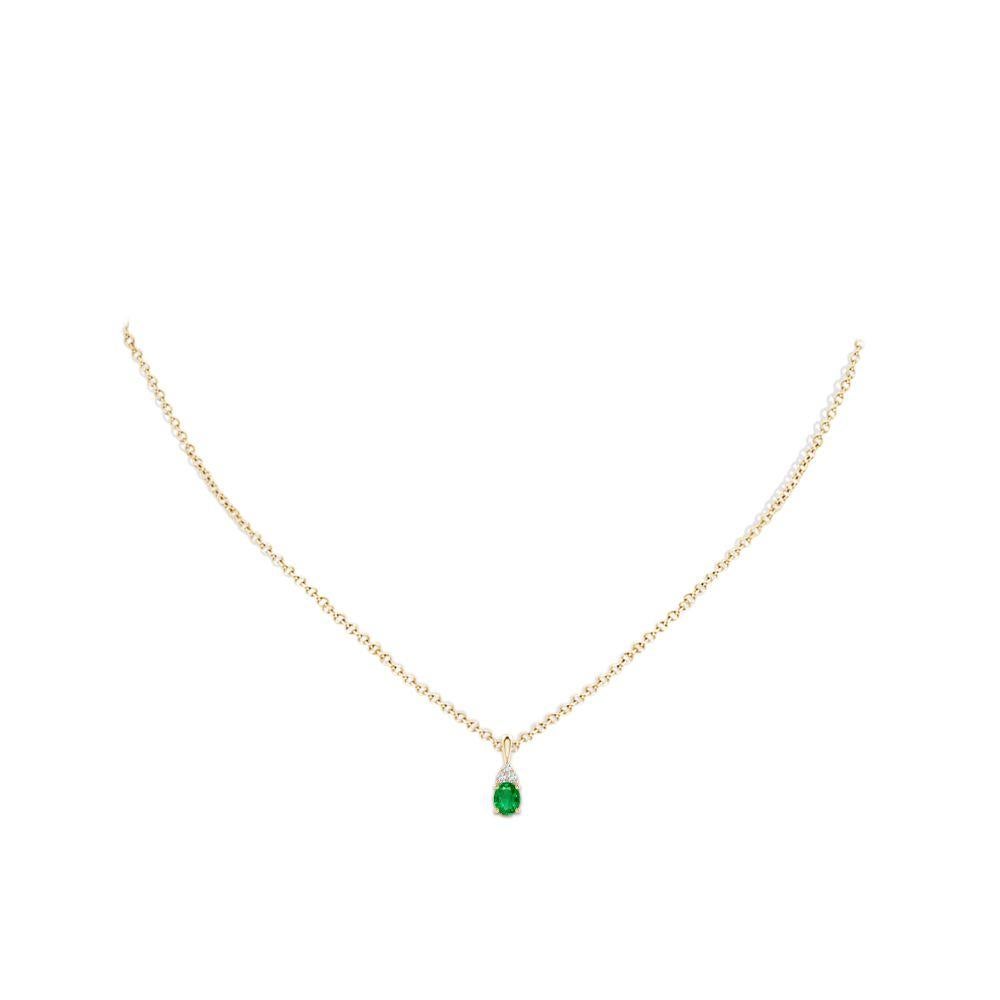 Colgante Solitario de Esmeralda Natural con Diamante en Oro Amarillo Tamaño-5x4mm Corte esmeralda en venta