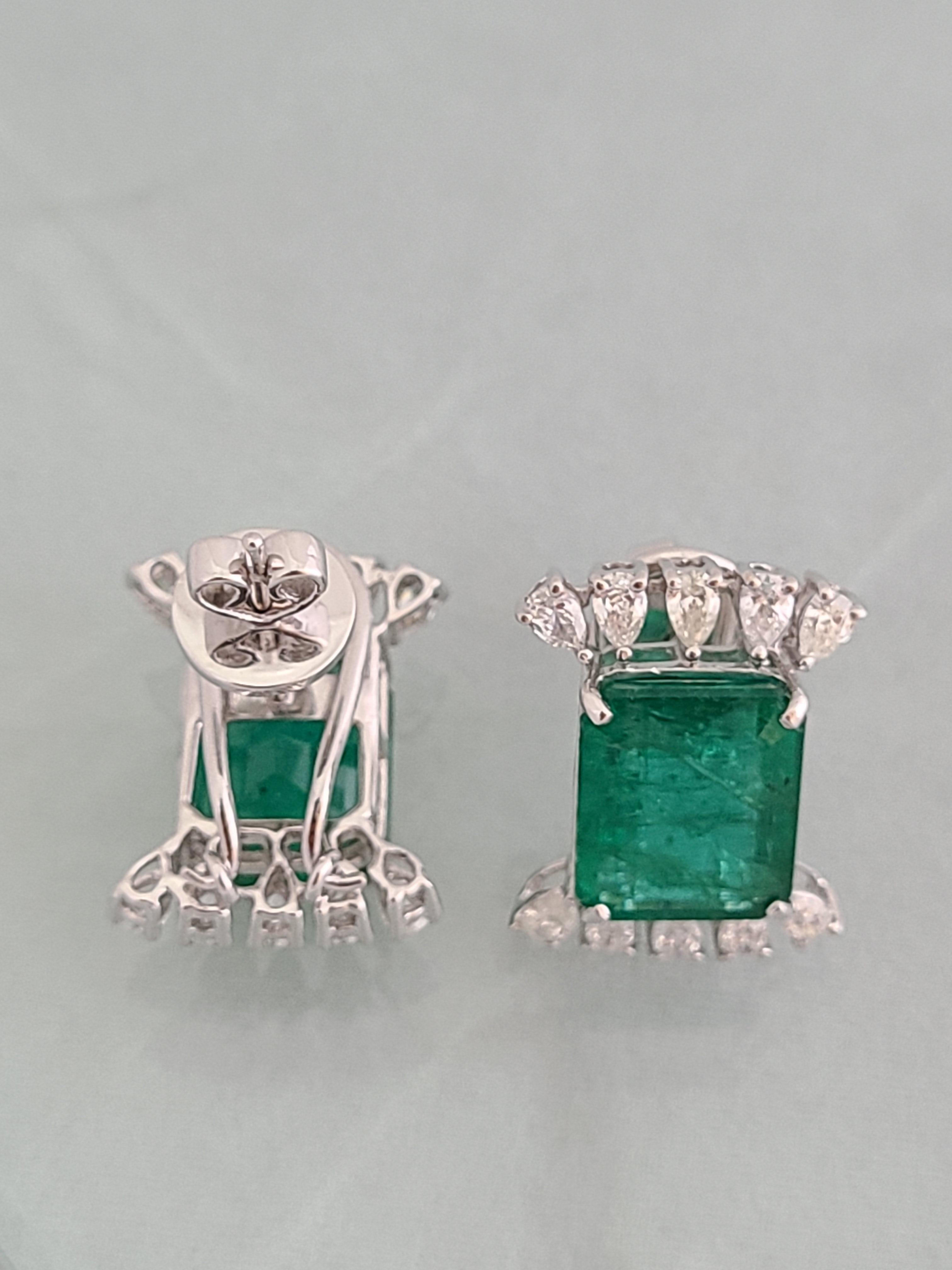 Modern Natural Emerald Studs in 18 Karat Gold with Pear Cut Diamonds