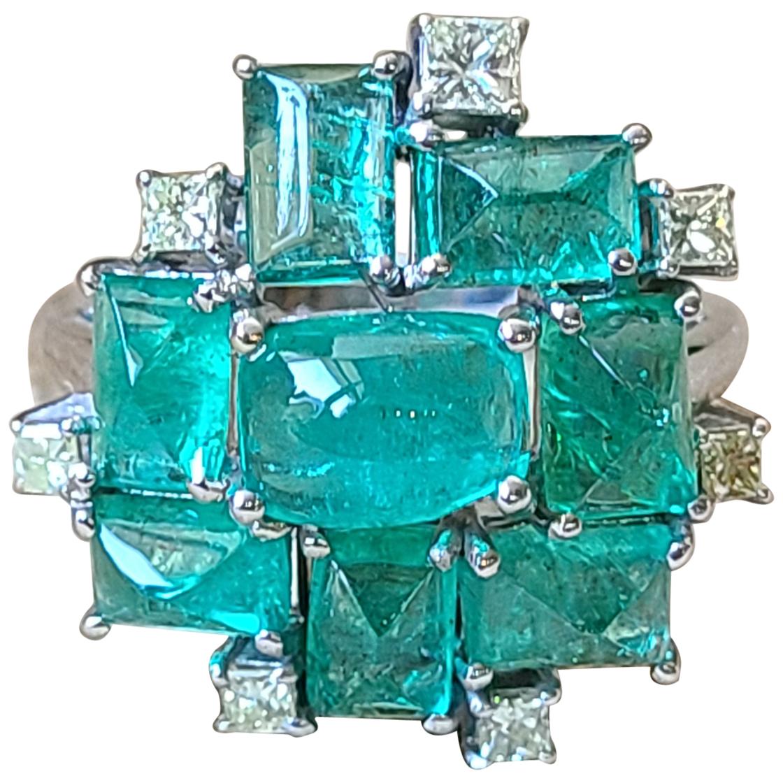 Natural Emerald Sugarloaf and Diamond Ring Set in 18 Karat Gold