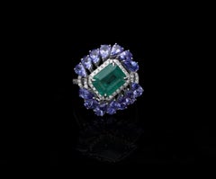 Natural 18K White Gold Tanzanite and Emerald Ring with Diamonds