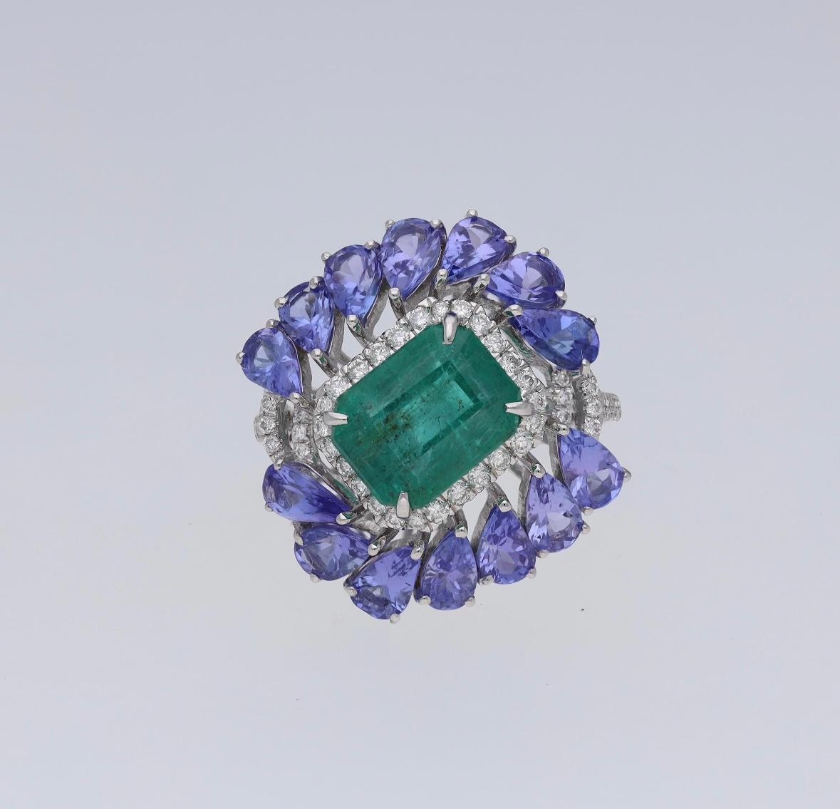 Natürlicher Smaragd-Tansanit-Diamant-Ring aus 18 Karat Gold (Smaragdschliff) im Angebot