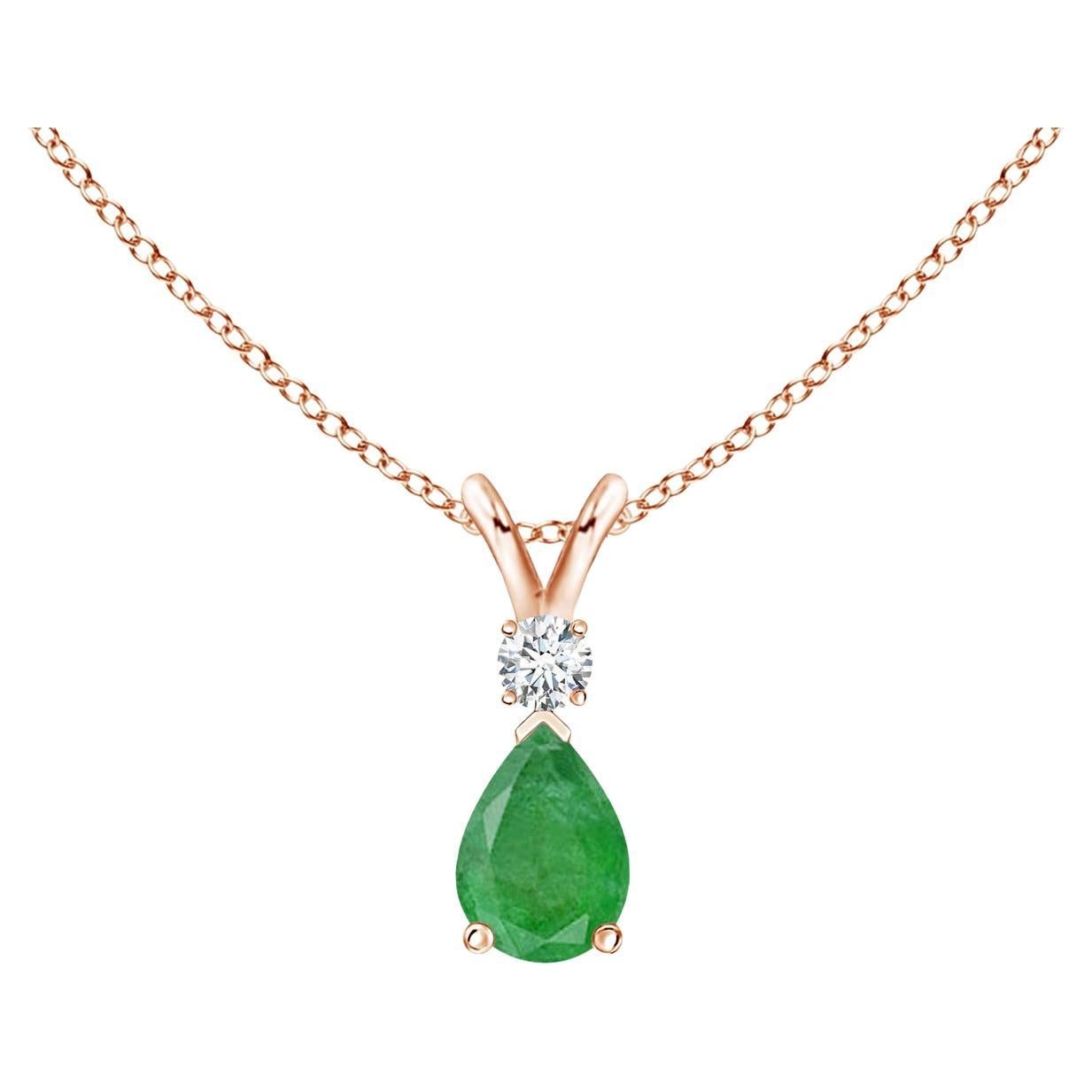 Pendentif en forme de goutte d'émeraude naturelle avec diamant en or rose 18 carats