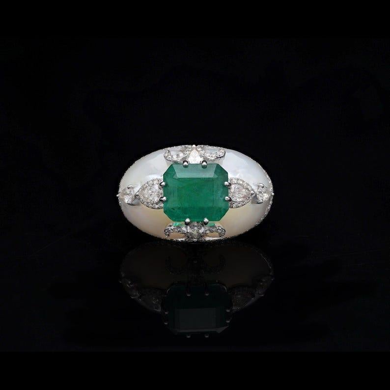 Natural Emerald Unique Ring 18k White Gold Jewelry / Real Diamond Vintage Ring In New Condition In jaipur, IN