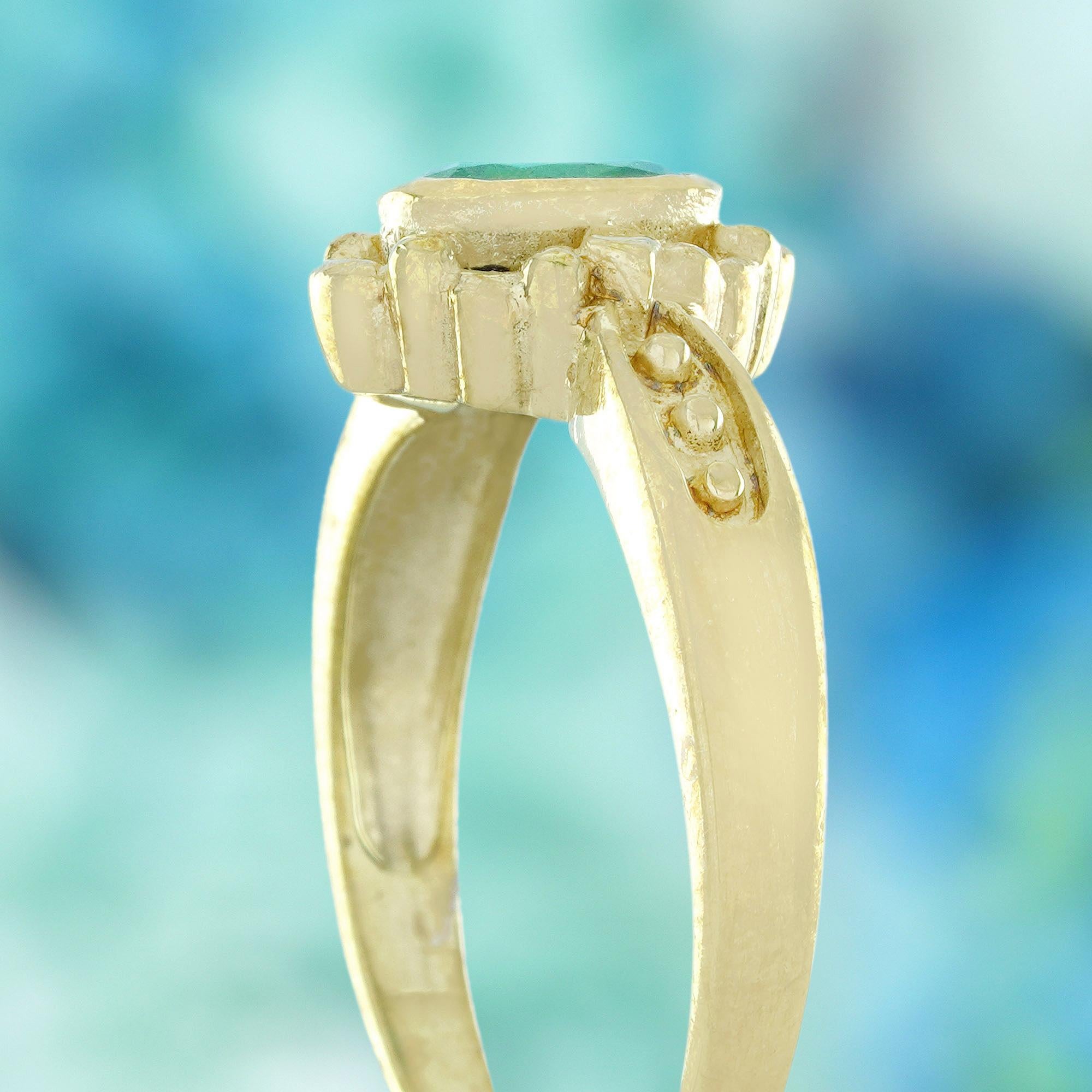 Bague de fiançailles en or jaune 9K avec émeraude naturelle de style vintage Pour femmes en vente