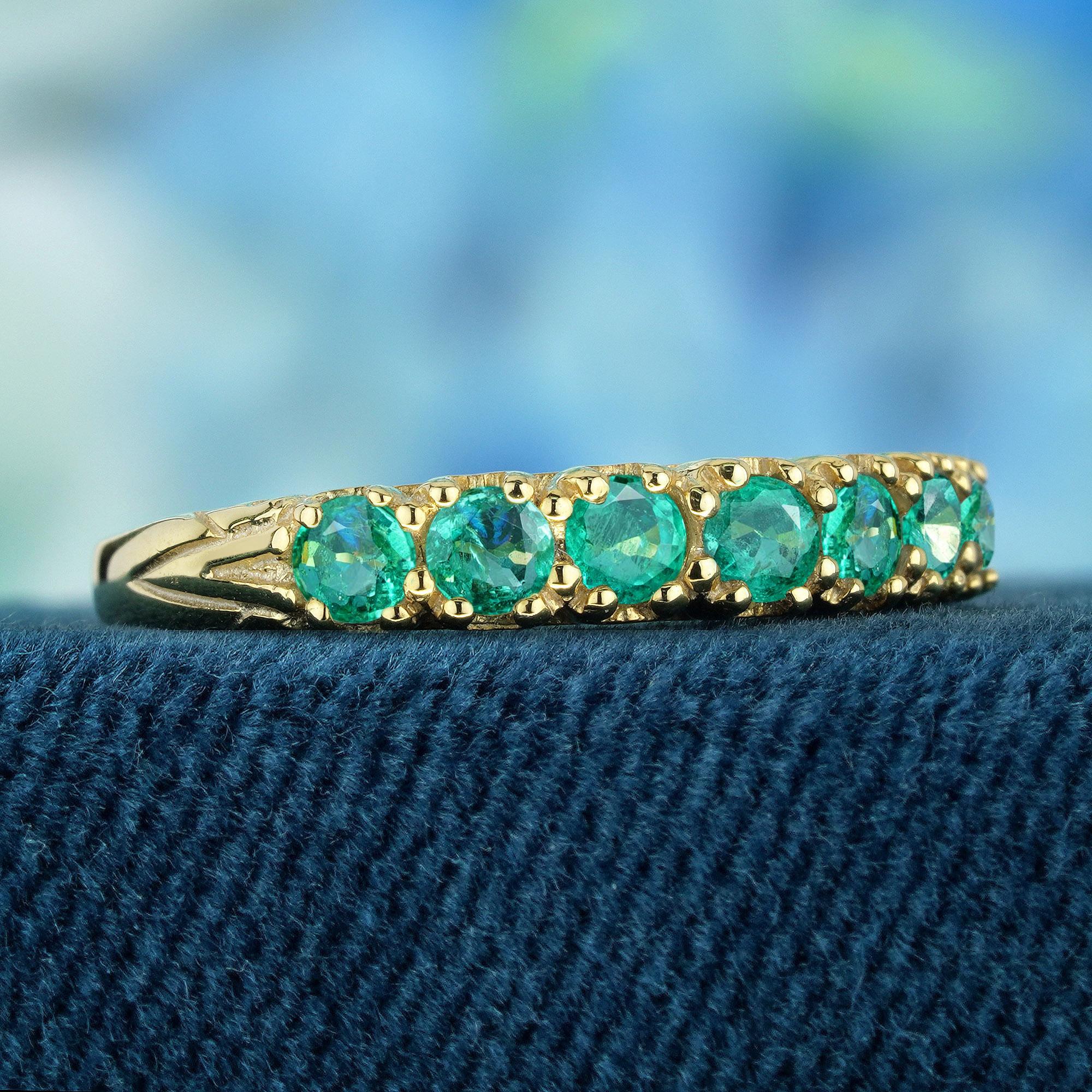Edwardian Natural  Emerald Vintage Style Ring Half Eternity in Solid 9K Yellow Gold For Sale