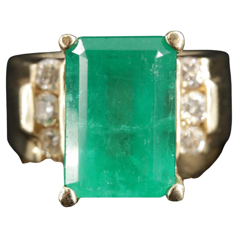 Customizable Natural Emerald Wedding Ring, 18K Gold Emerald and Diamond