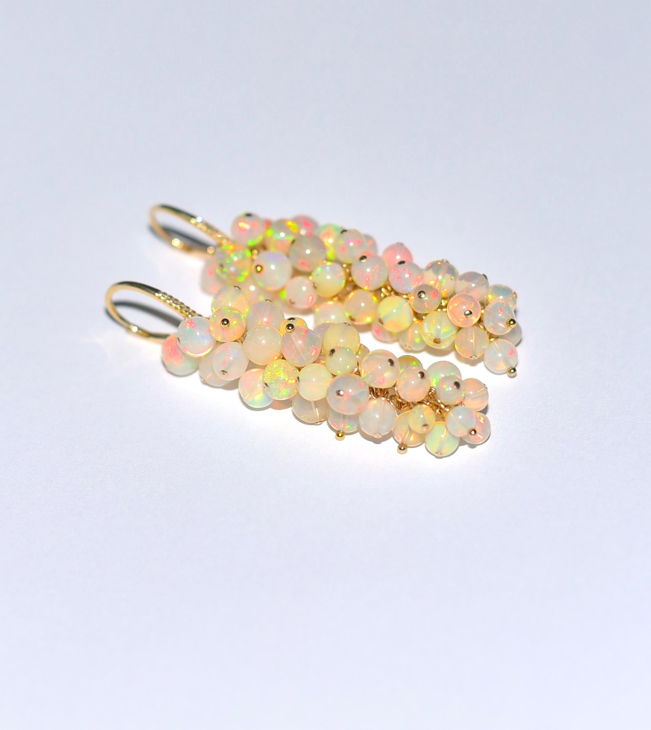 Natürliche äthiopische Kristall-Opal-Ohrringe aus massivem 14-karätigem Gelbgold (Kunsthandwerker*in) im Angebot