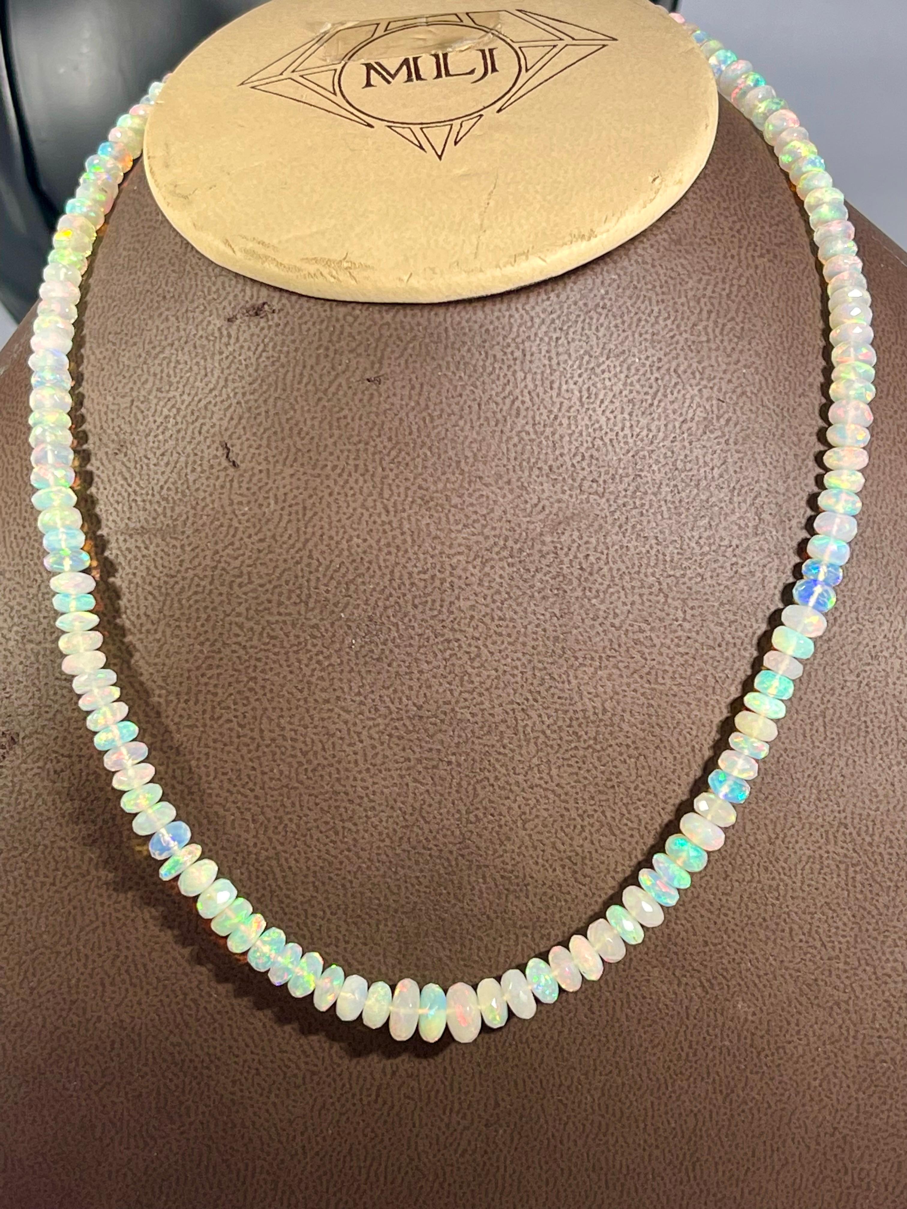Collier à un rang de perles d'opale naturelle éthiopienne sur fermoir en argent transparent en vente 4