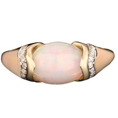 Natürlicher Äthiopischer Opal Ring mit Diamanten 2,51 Karat 9K Gelbgold