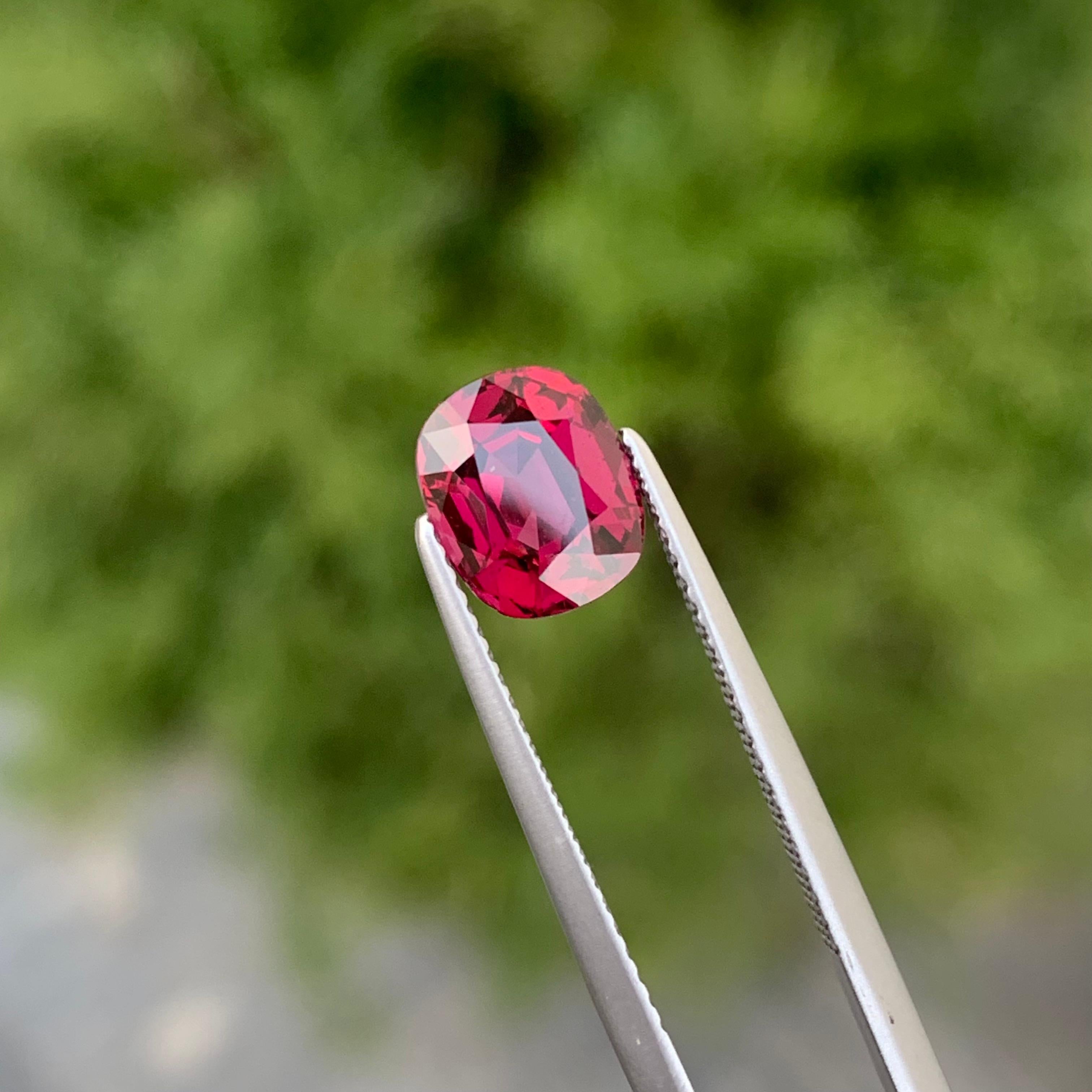 Natural Faceted 2.40 Carat Rhodolite Garnet From Tanzania For Sale 4