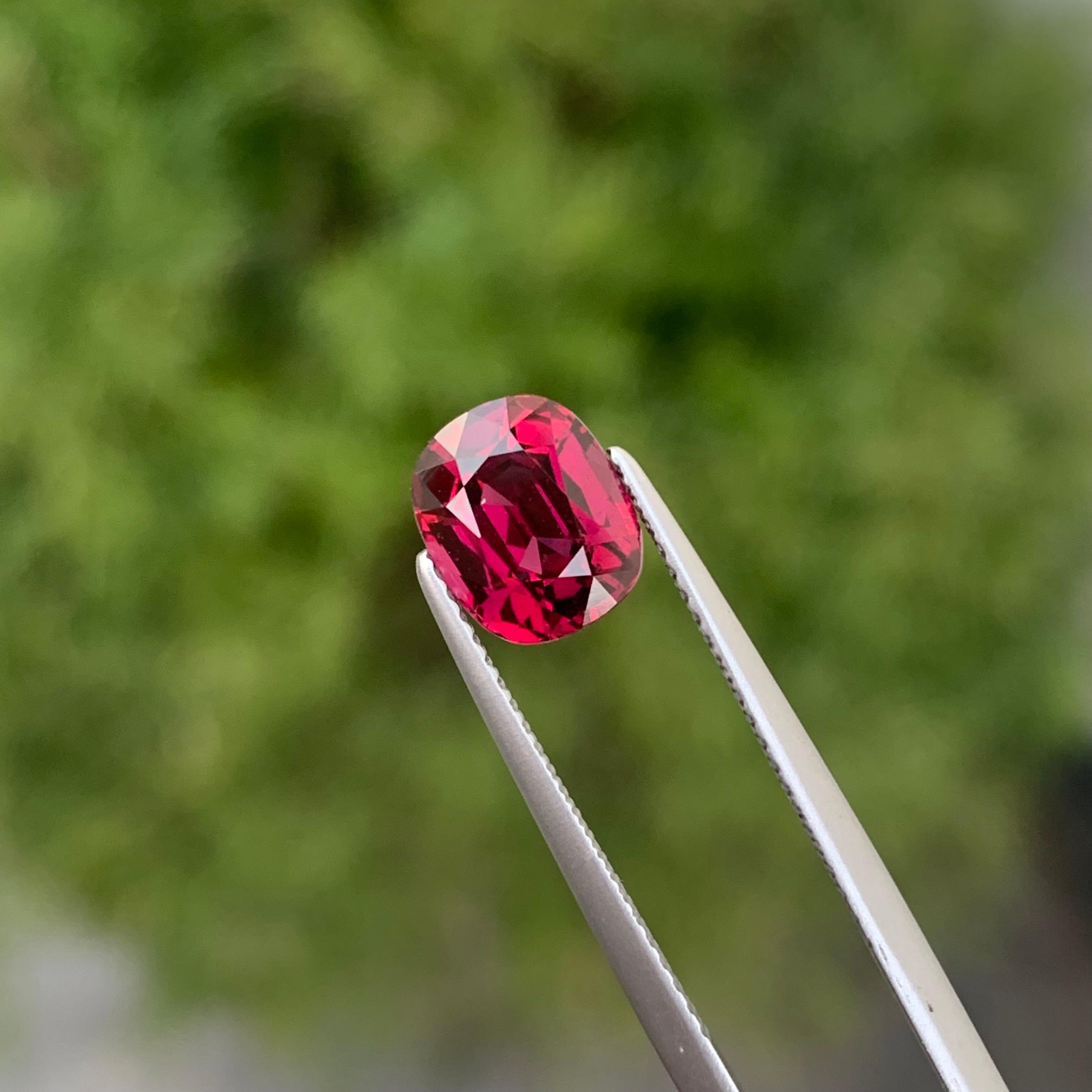 Natural Faceted 2.40 Carat Rhodolite Garnet From Tanzania For Sale 2