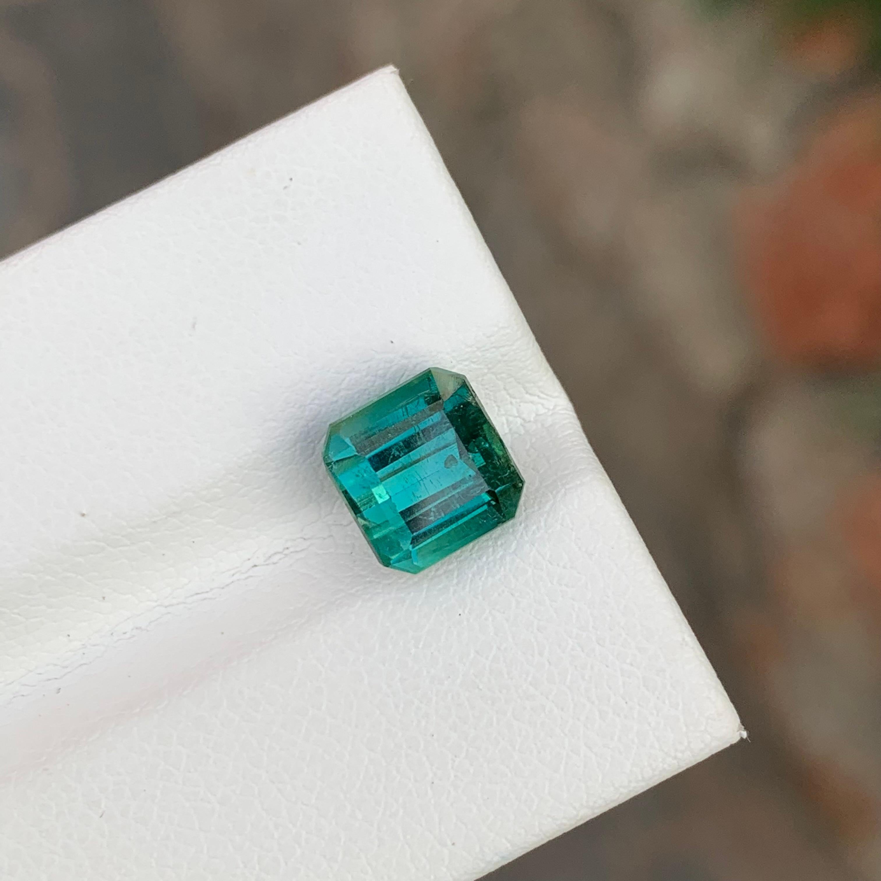 Tourmaline naturelle facettée bleue verte de forme carrée de 2,80 carats en vente 1