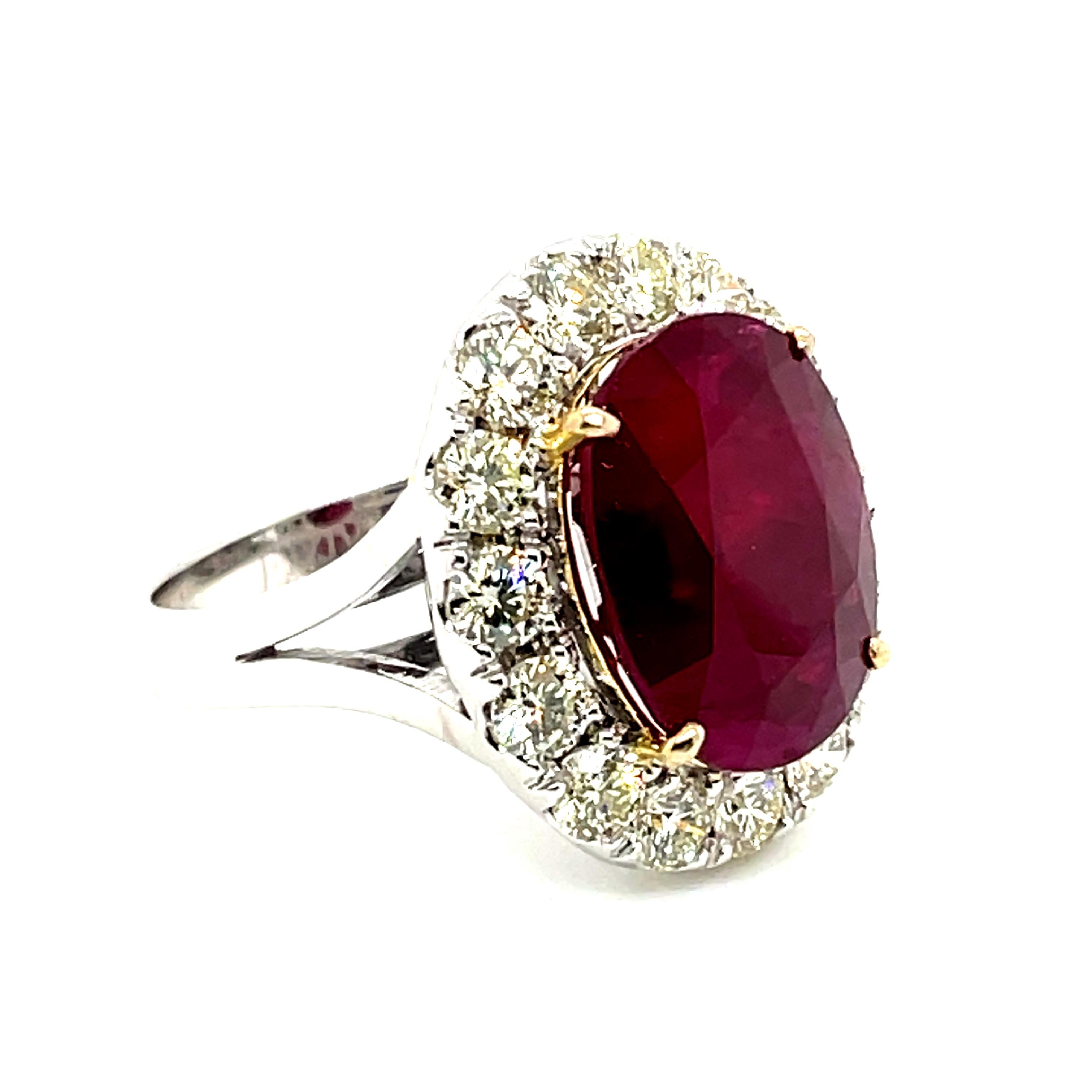 Faceted Oval Ruby Cts 10.58 and Diamond Engagement Ring GRS Certified  In New Condition For Sale In Hong Kong, HK