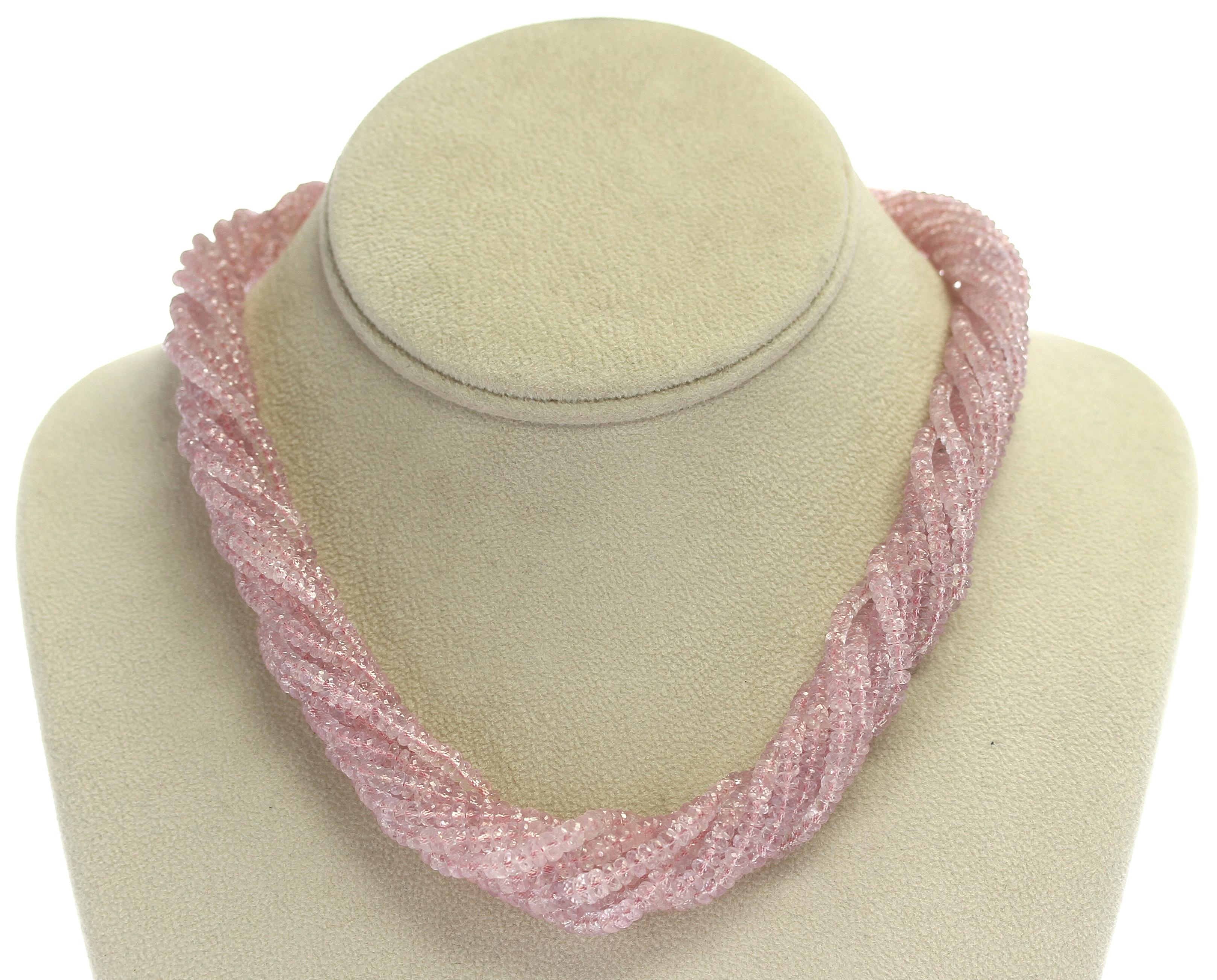 Natürliche facettierte Pastellrosa Saphir-Halskette mit facettierten Perlen, 18 Karat Weiß im Angebot 1