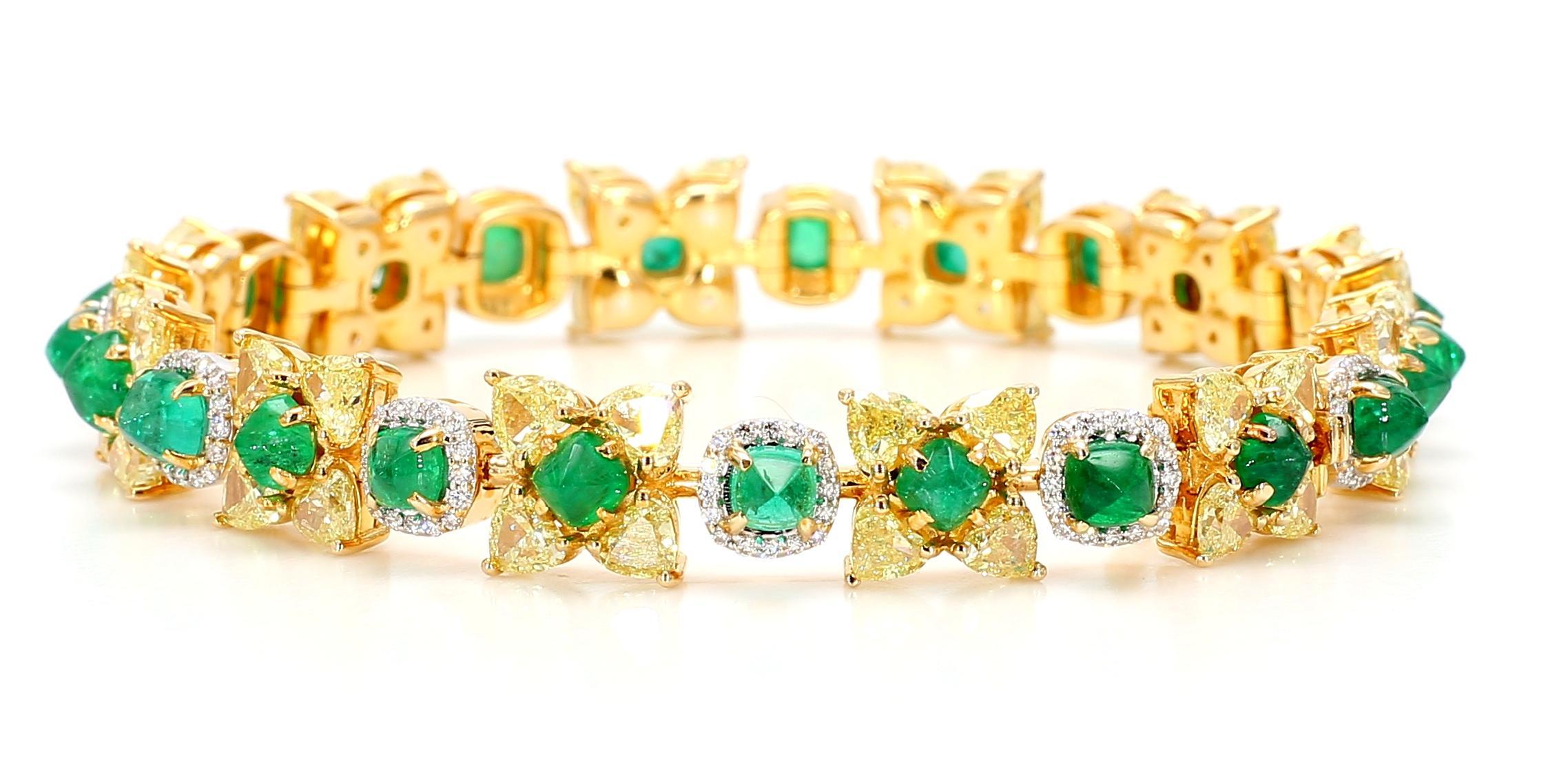 Natural Fancy 11.24 Carat Yellow Diamonds 8.18 Carat Columbian Emerald Bracelet In New Condition For Sale In New York, NY
