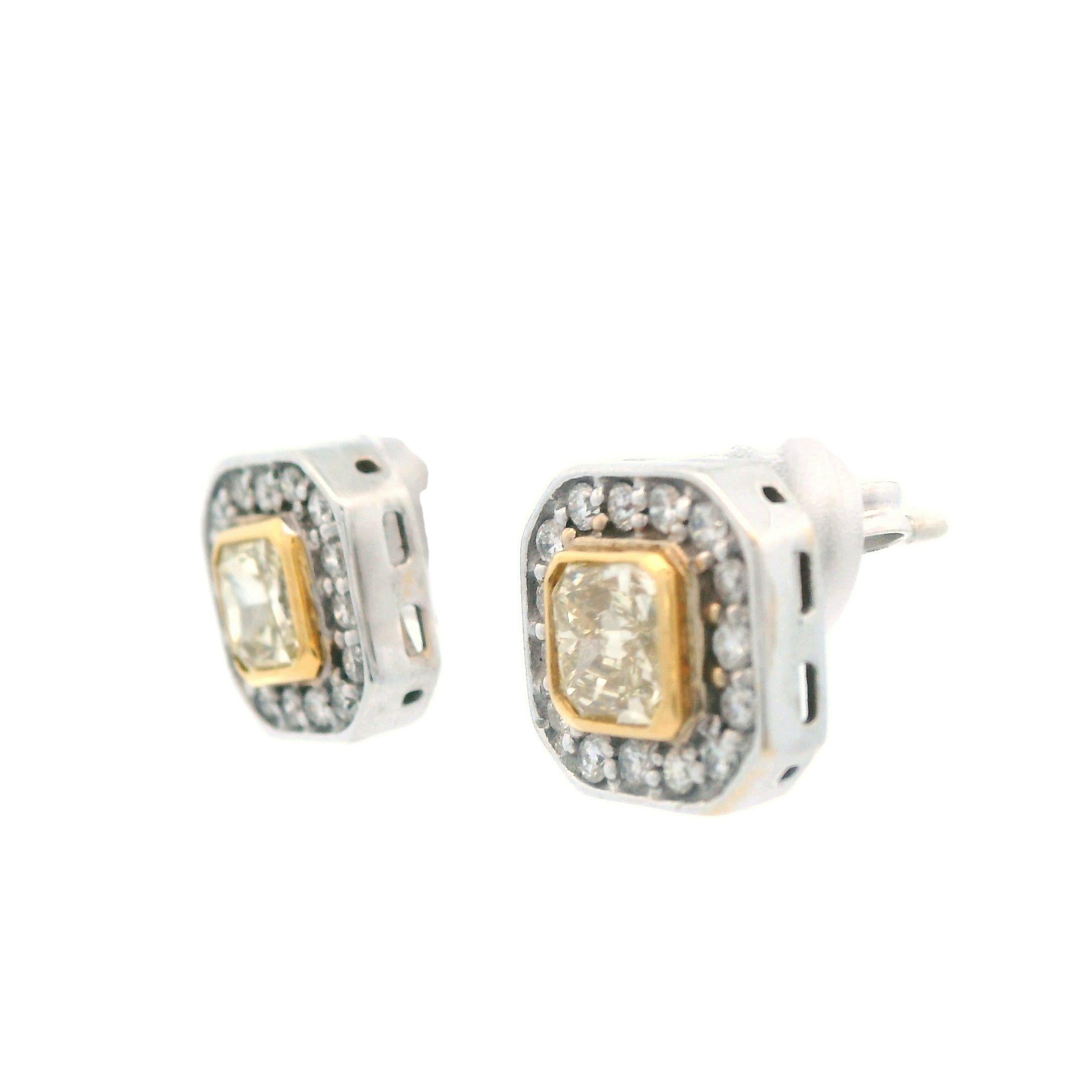 Natürlicher Fancy 18k Gelb/Weiß Gold zweifarbiger Diamant Ohrstecker (Rundschliff) im Angebot