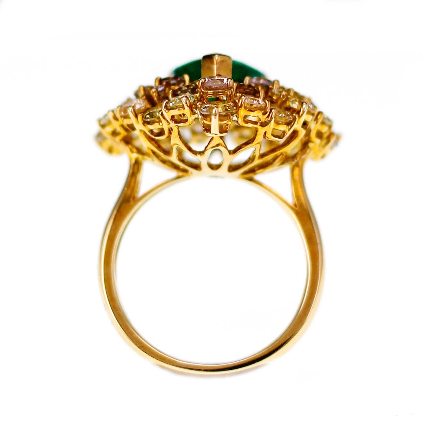 Natürlicher natürlicher Fancy Color Diamant mit lebhaftem grünem Smaragd Brautring (Rundschliff) im Angebot