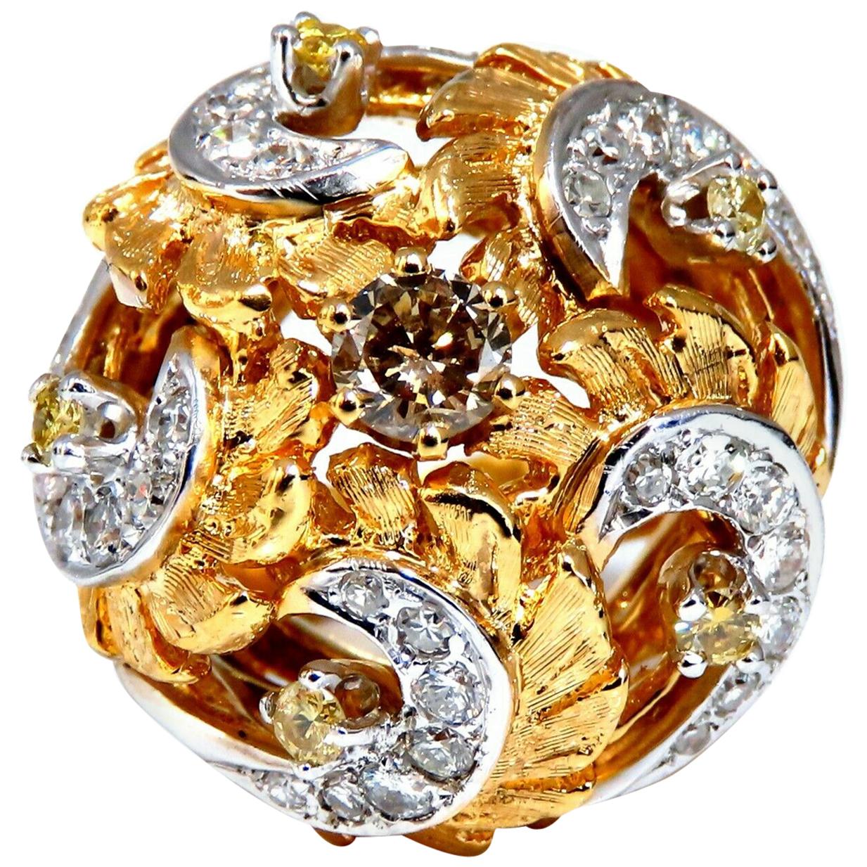 Bague florentine en dôme surélevé en or 14 carats avec diamants naturels de couleur fantaisie