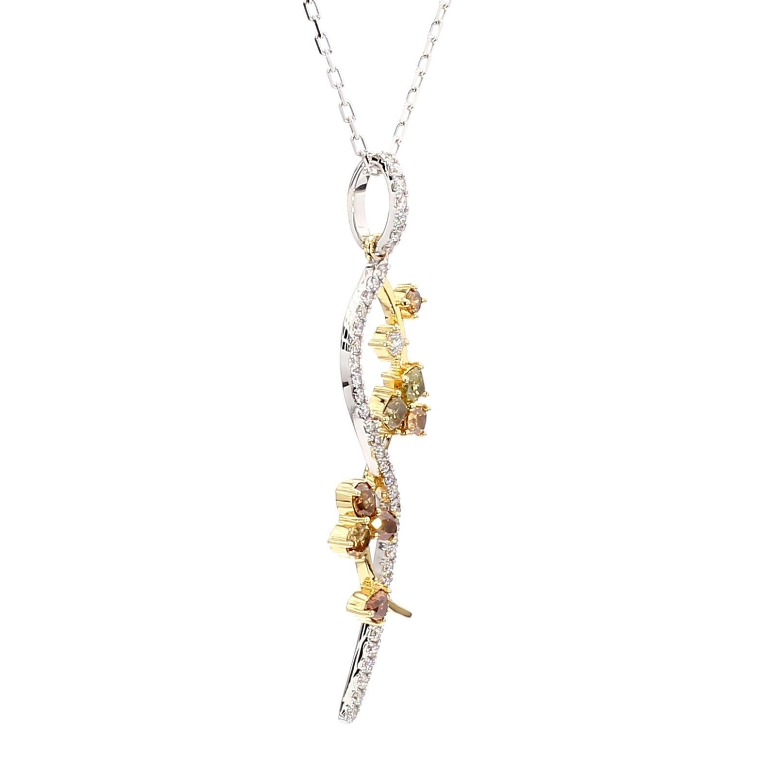 Taglio singolo Ciondolo a goccia in oro con diamante naturale Fancy Color Mix da 0.98 carati TW in vendita