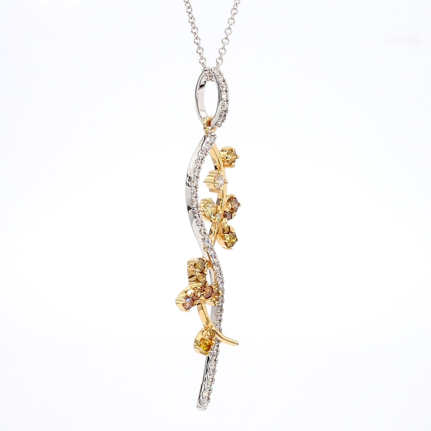 Taglio marquise Ciondolo a goccia in oro con diamante fancy color mix naturale da 0,96 carati TW in vendita